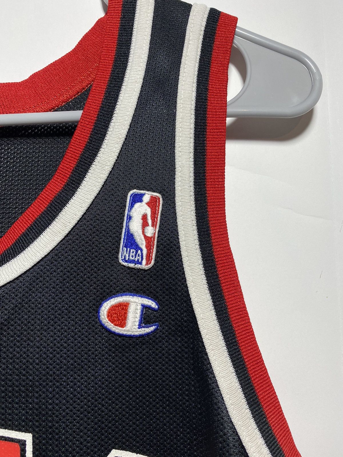 Champion Vintage Champion Michael Jordan Black Jersey - Size 40 Size US M / EU 48-50 / 2 - 4 Thumbnail