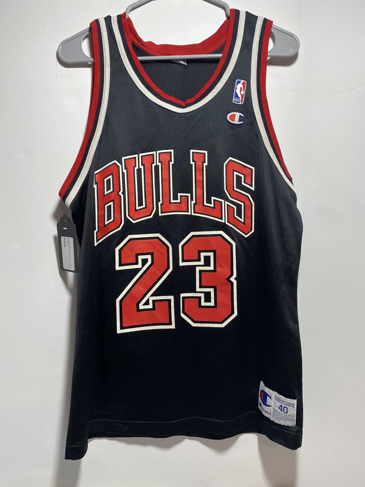 Champion Vintage Champion Michael Jordan Black Jersey - Size 40 Size US M / EU 48-50 / 2 - 1 Thumbnail