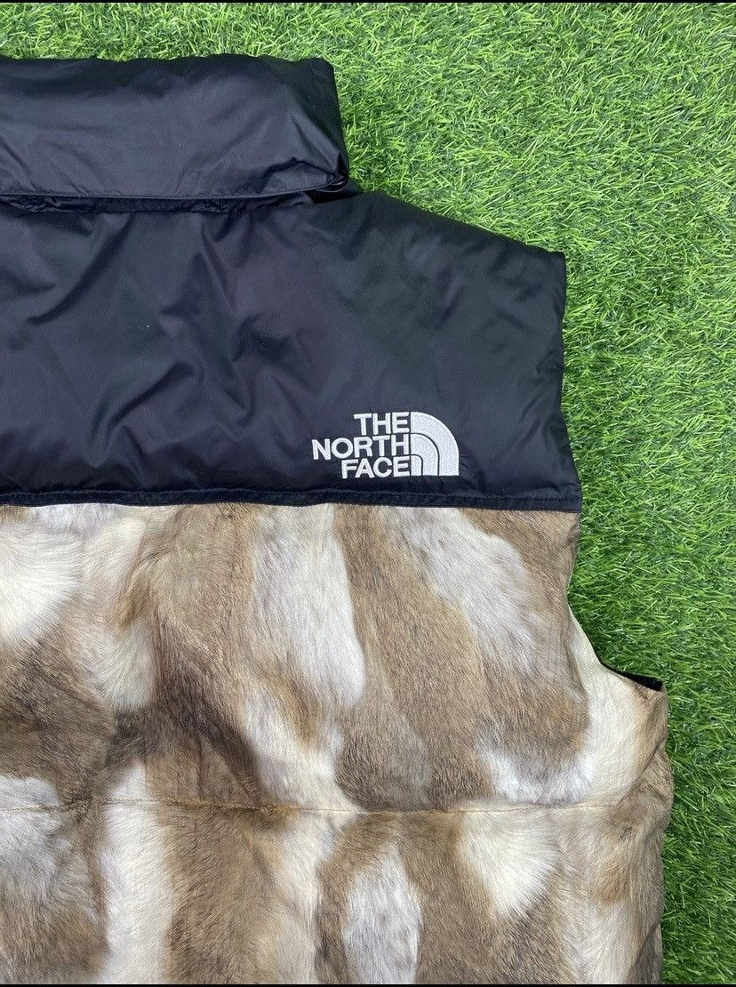 Supreme × The North Face FW13 SUPREME x THE NORTH FACE FUR PRINT NUPTSE VEST Size US L / EU 52-54 / 3 - 6 Thumbnail