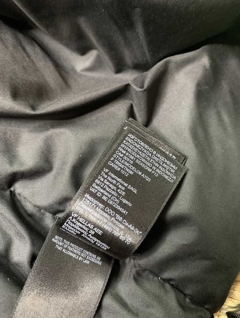 Supreme × The North Face FW13 SUPREME x THE NORTH FACE FUR PRINT NUPTSE VEST Size US L / EU 52-54 / 3 - 19 Thumbnail