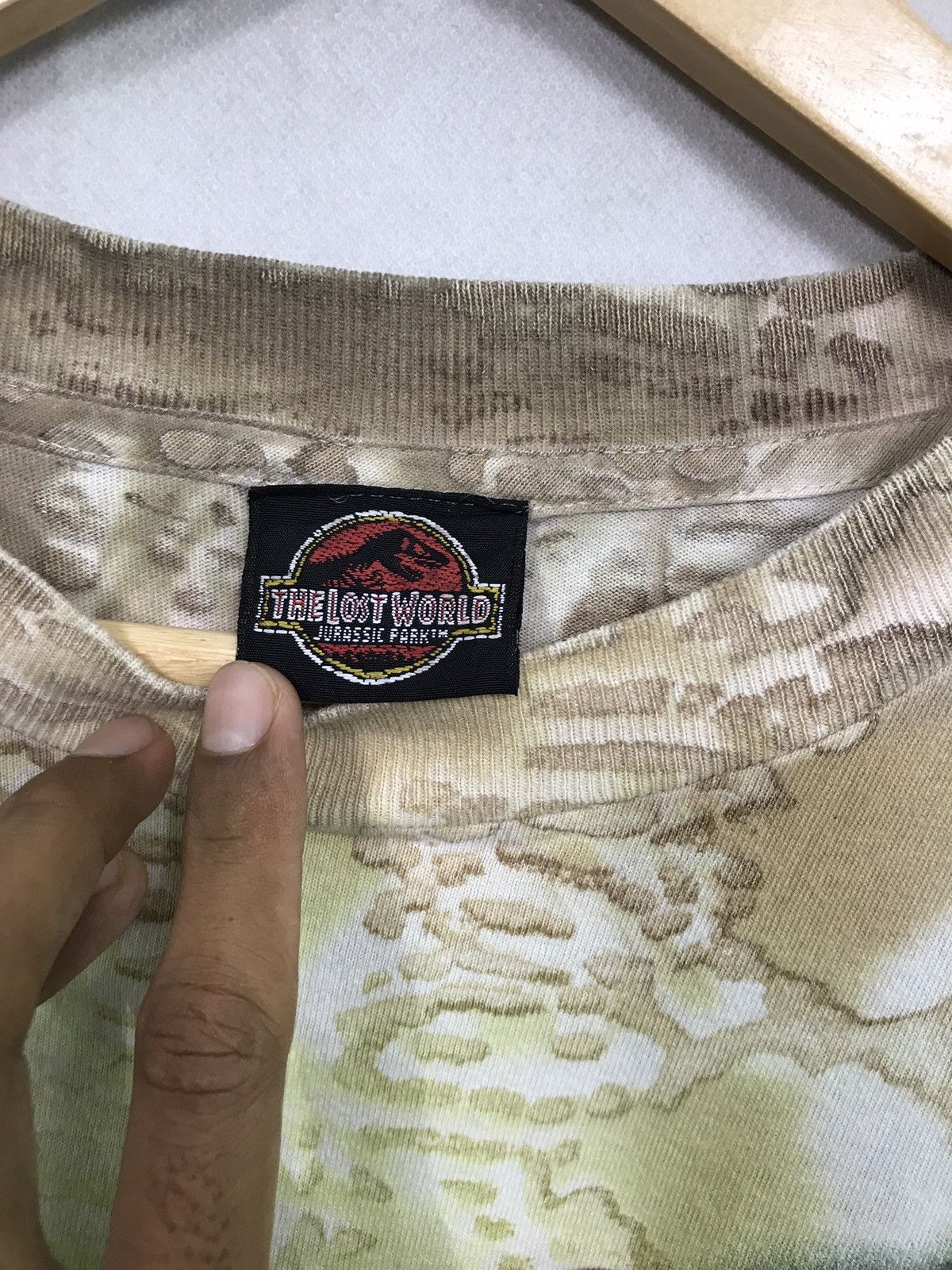 Vintage 🔊🔥FINAL DROP🔥💢RARE 90s VINTAGE THE LOST WOLRD JURASSIC Size US M / EU 48-50 / 2 - 7 Thumbnail