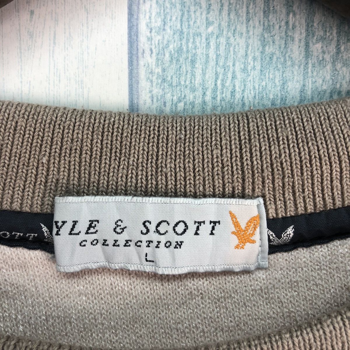 Lyle & Scott × Vintage Vintage Lyle & Scott Embroidery Logo Sweatshirt Size US L / EU 52-54 / 3 - 8 Thumbnail