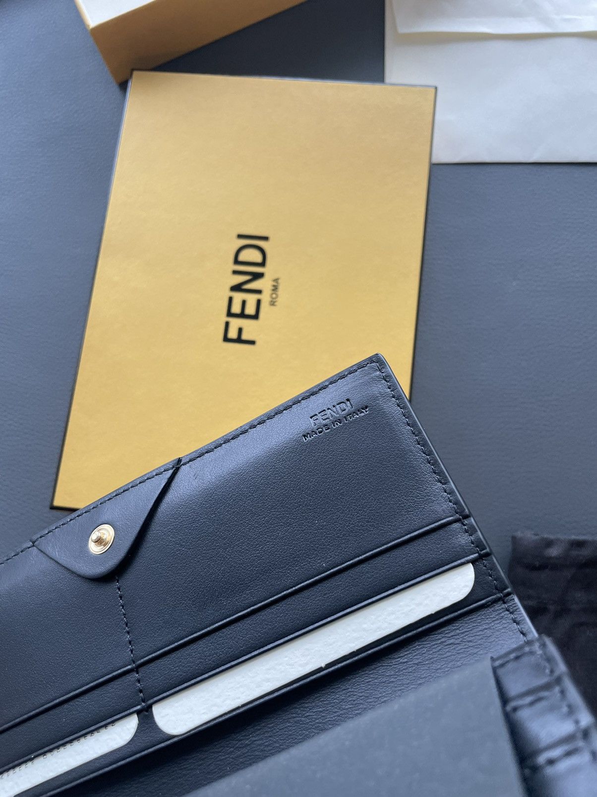 Fendi SoldOut Limited Edition Iconic Monster Leather Wallet Unisex Size ONE SIZE - 24 Thumbnail