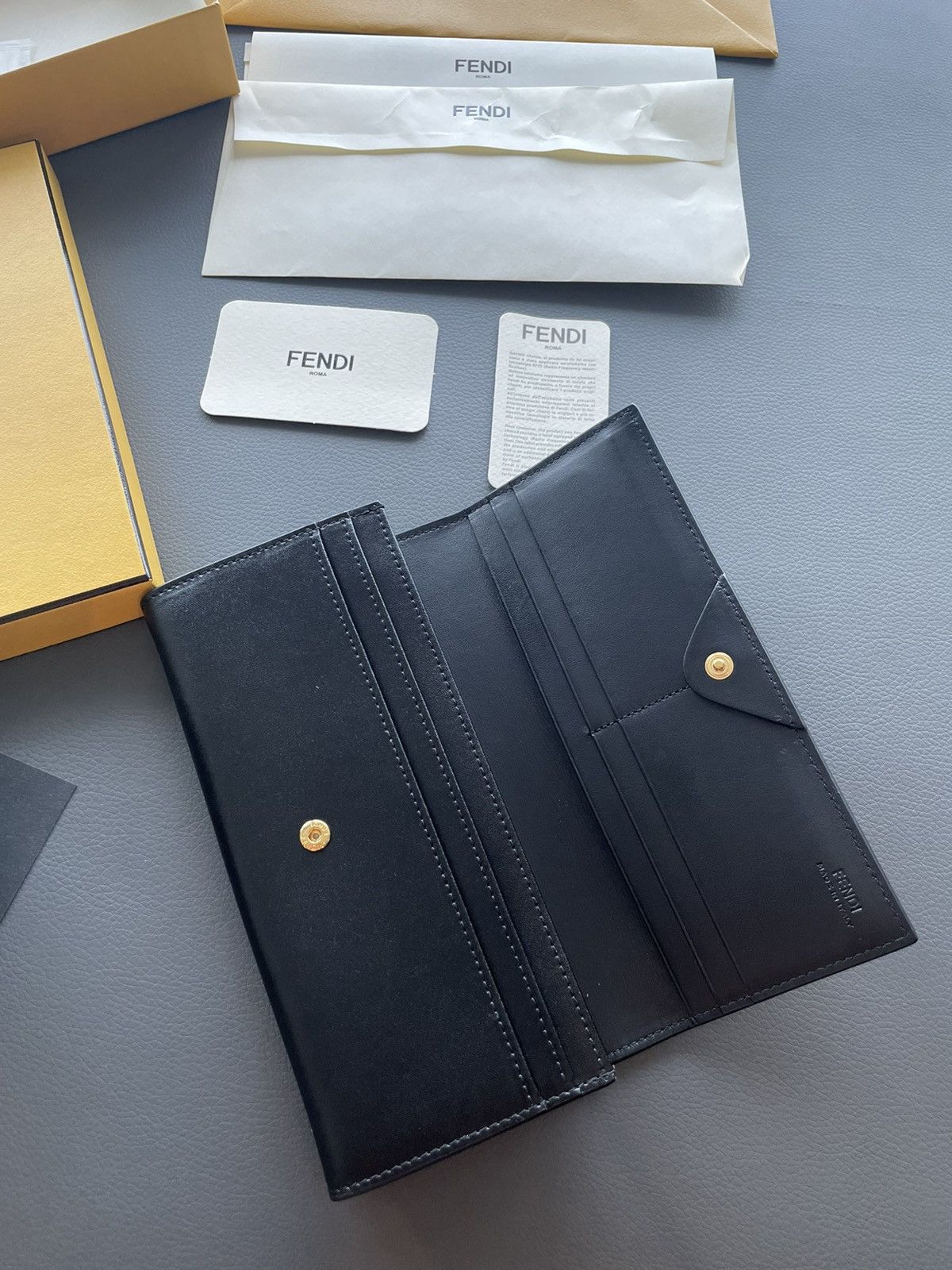 Fendi SoldOut Limited Edition Iconic Monster Leather Wallet Unisex Size ONE SIZE - 17 Thumbnail