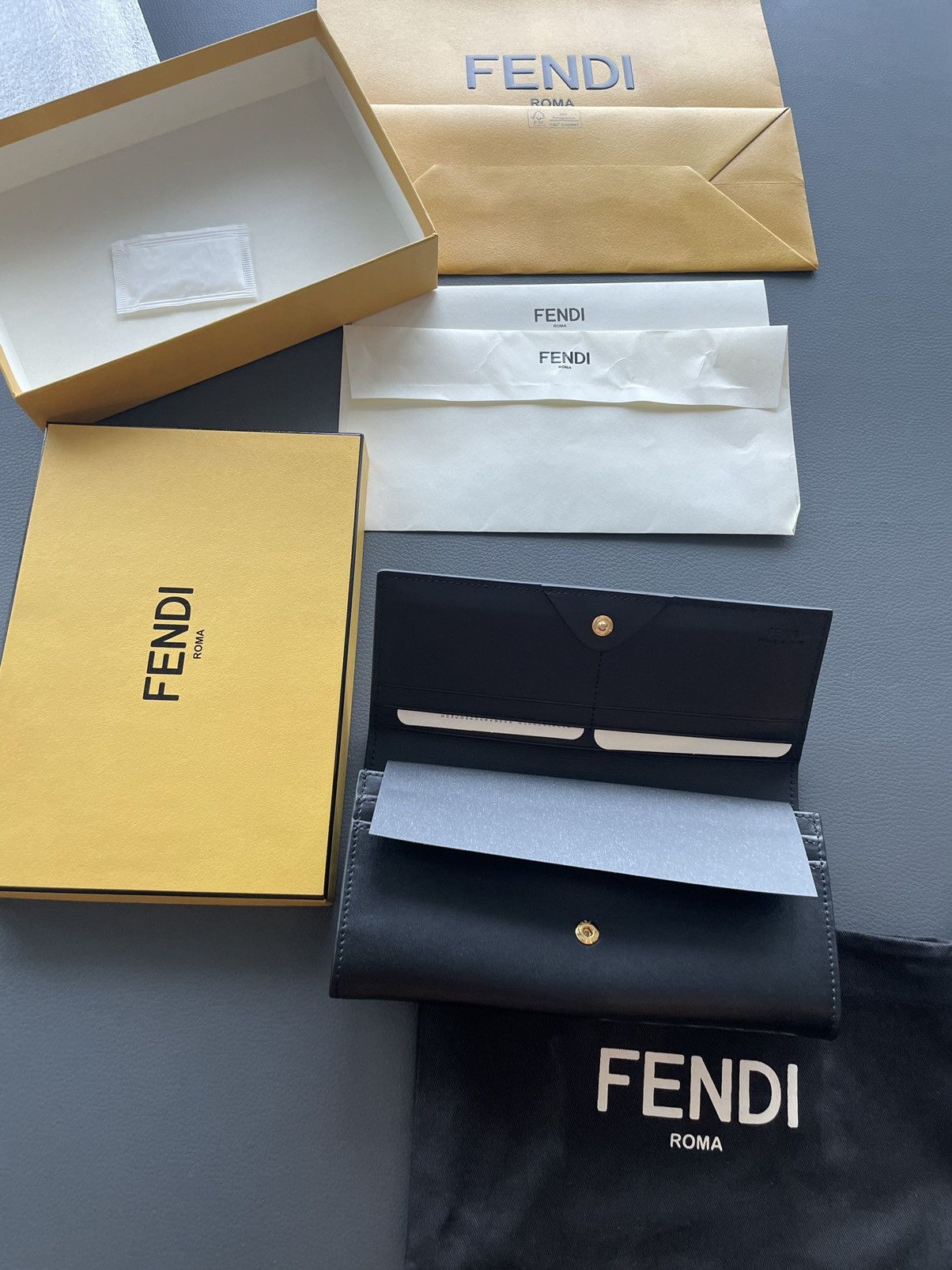 Fendi SoldOut Limited Edition Iconic Monster Leather Wallet Unisex Size ONE SIZE - 11 Thumbnail