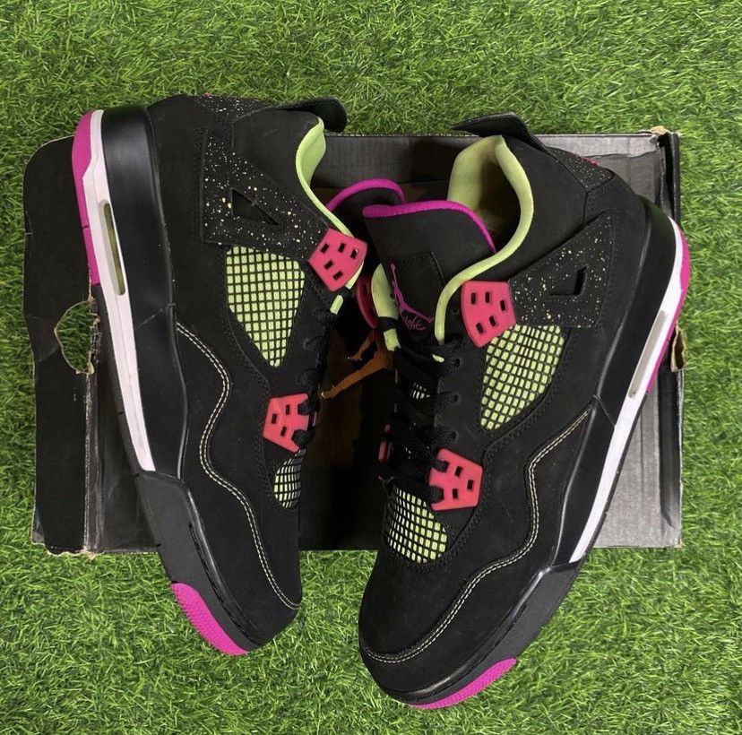 Jordan Brand Air Jordan 4 Retro 30th GG Fuchsia 2015 Size US 8 / EU 41 - 3 Thumbnail
