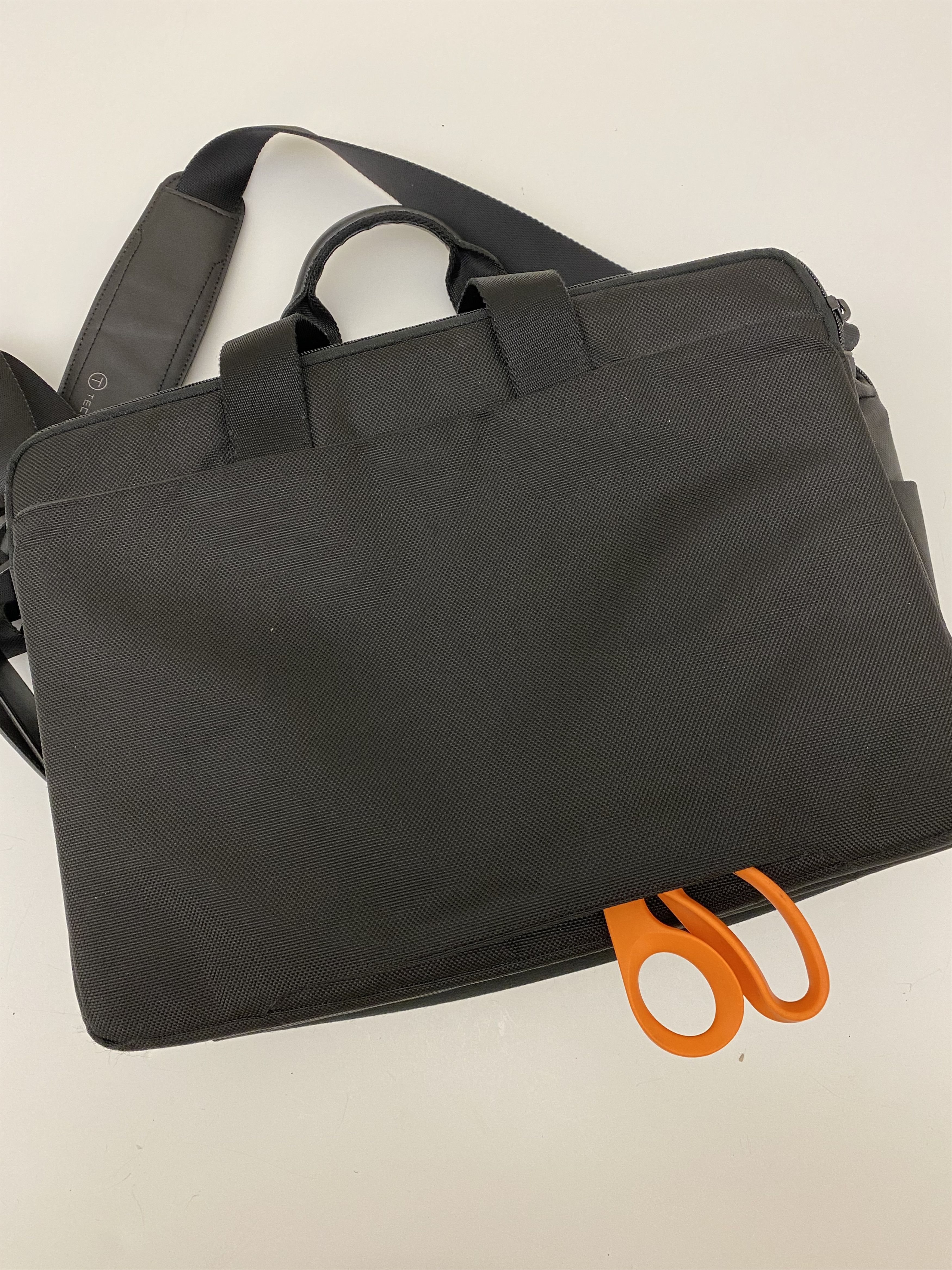 Tumi Bag Black 58541D Expandable Laptop briefcase/messenger Size ONE SIZE - 17 Thumbnail