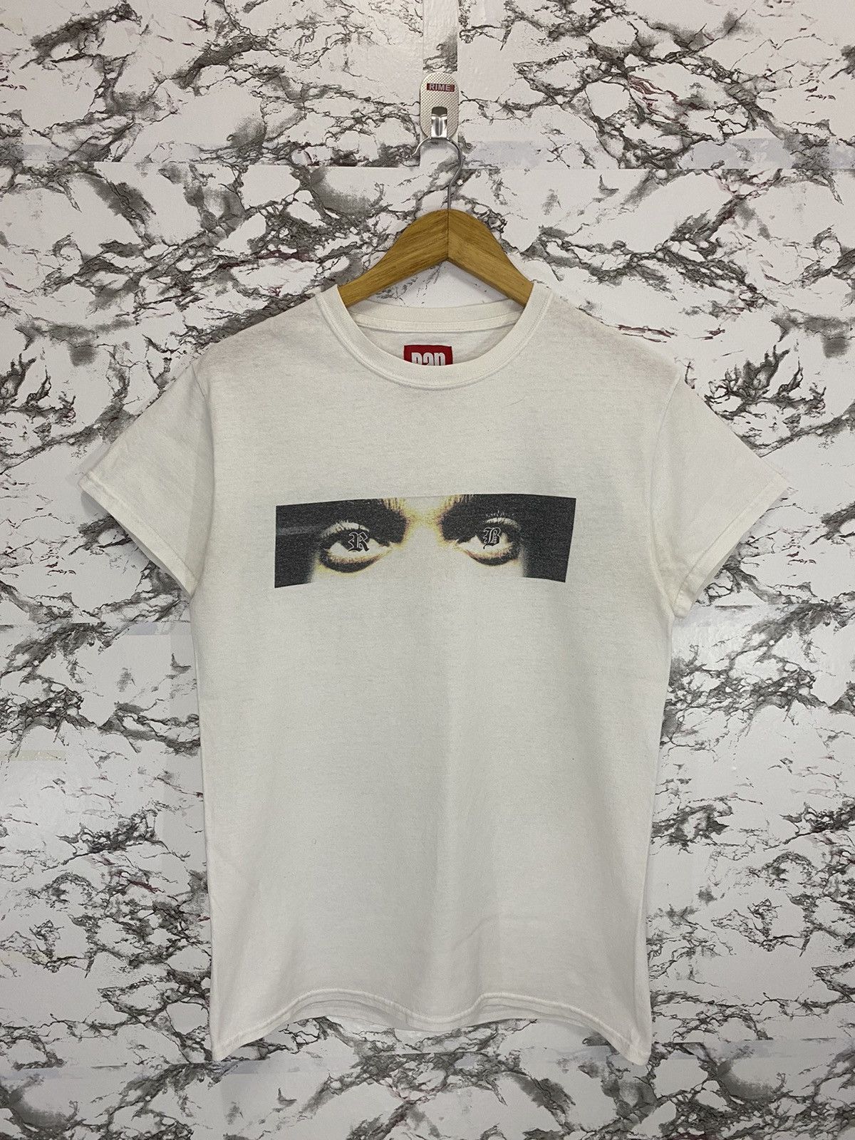 NBA × Rap Tees × Vintage Vintage Tupac Rap Battle T-Shirt Size US M / EU 48-50 / 2 - 2 Thumbnail