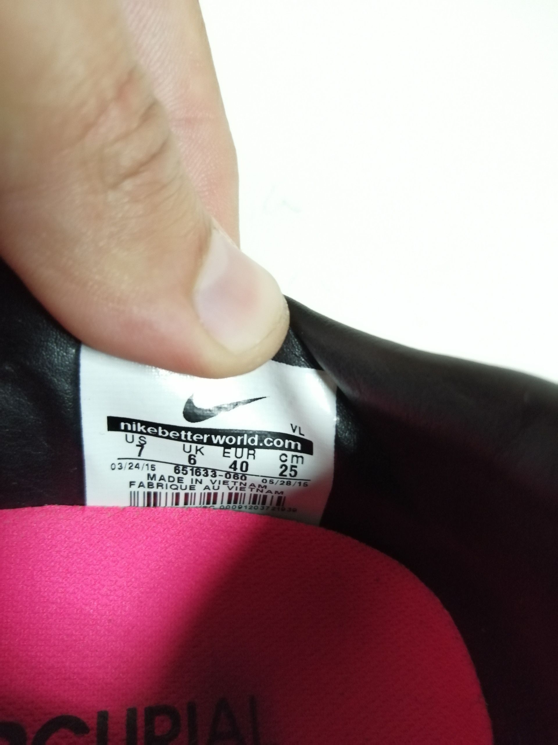 Nike Nike Mercurial Victory V Size US 7 / EU 40 - 2 Thumbnail