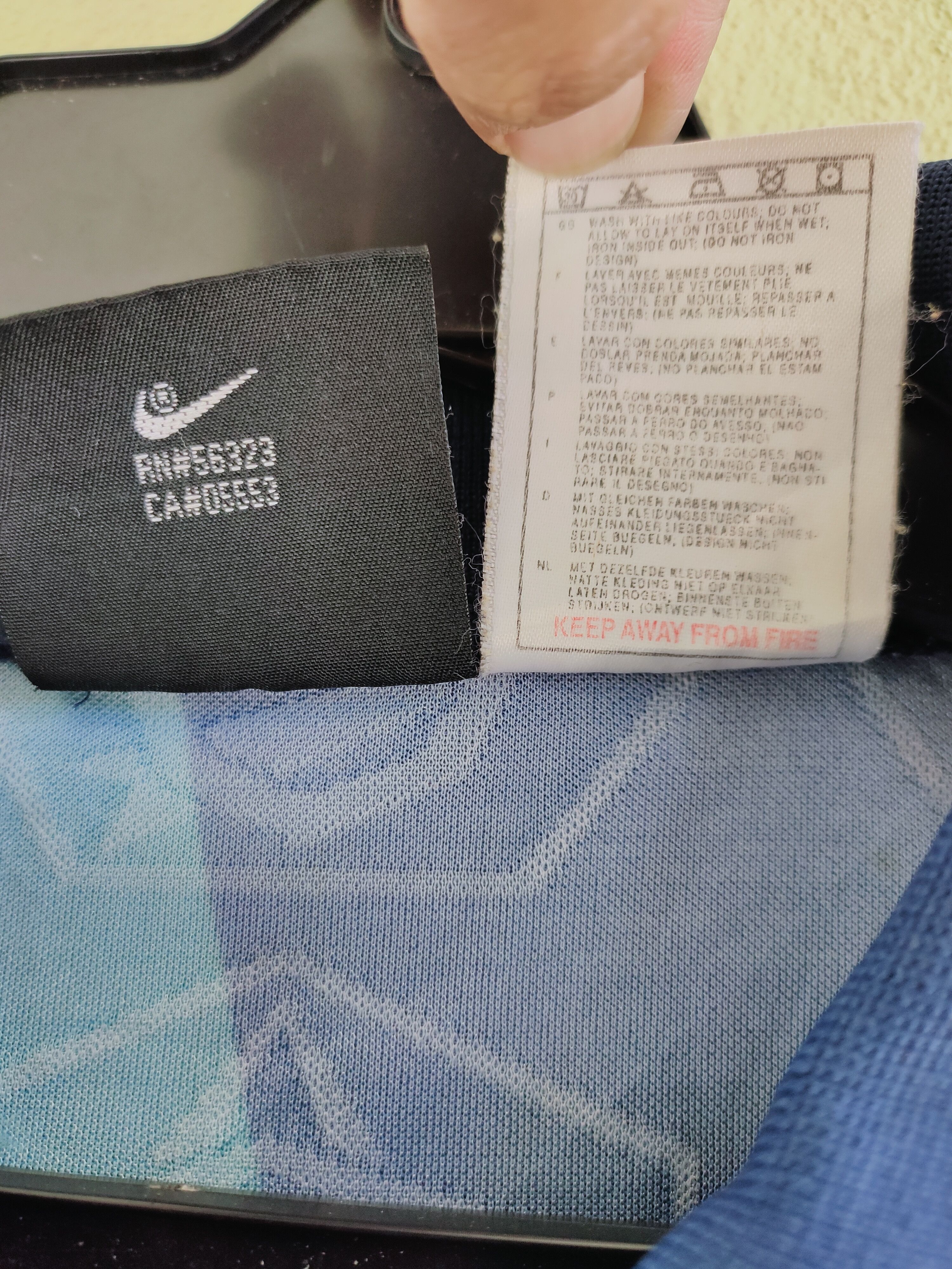 Vintage Vintage 90's ARSENAL away jersey by NIKE Size US L / EU 52-54 / 3 - 10 Thumbnail