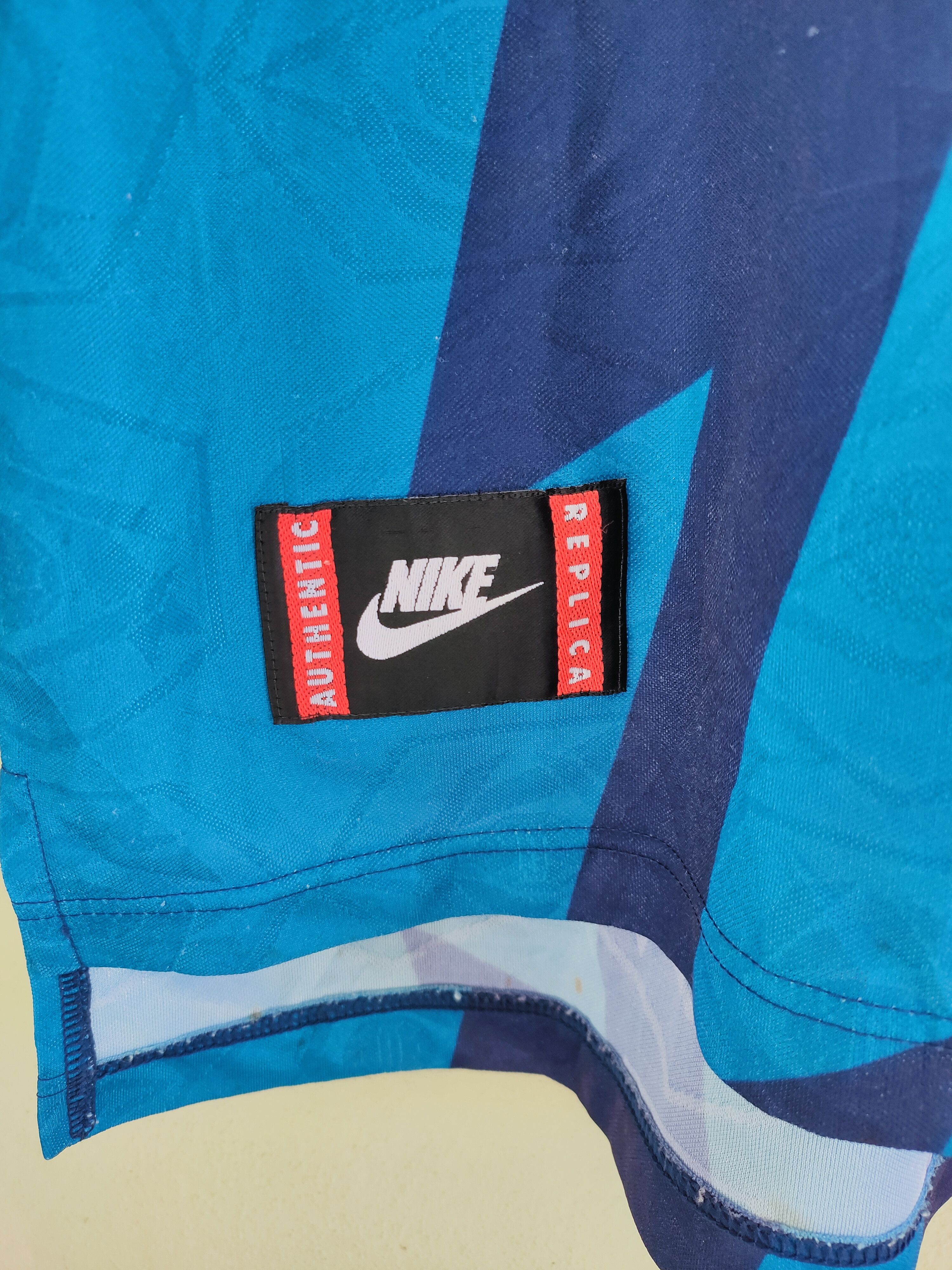 Vintage Vintage 90's ARSENAL away jersey by NIKE Size US L / EU 52-54 / 3 - 5 Thumbnail