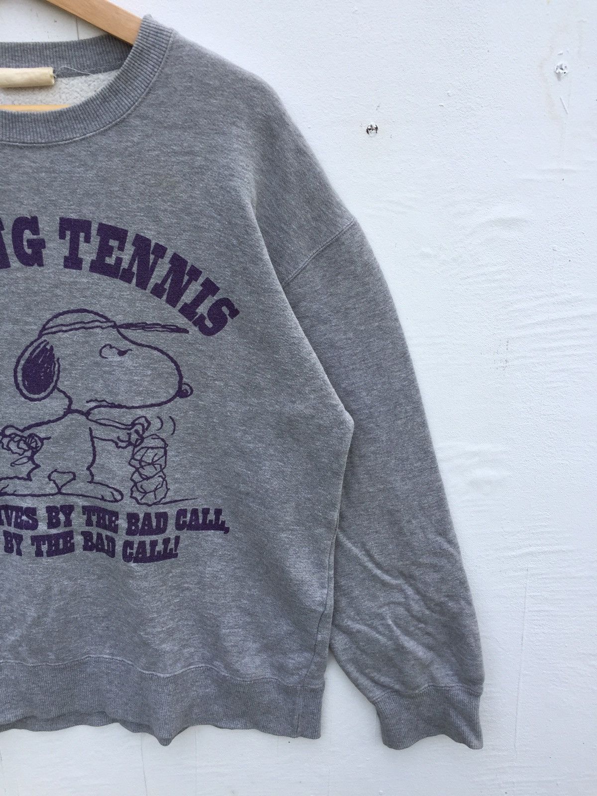 Peanuts Vintage Peanuts Snoopy Playing Tennis Sweatshirt Size US XL / EU 56 / 4 - 3 Thumbnail