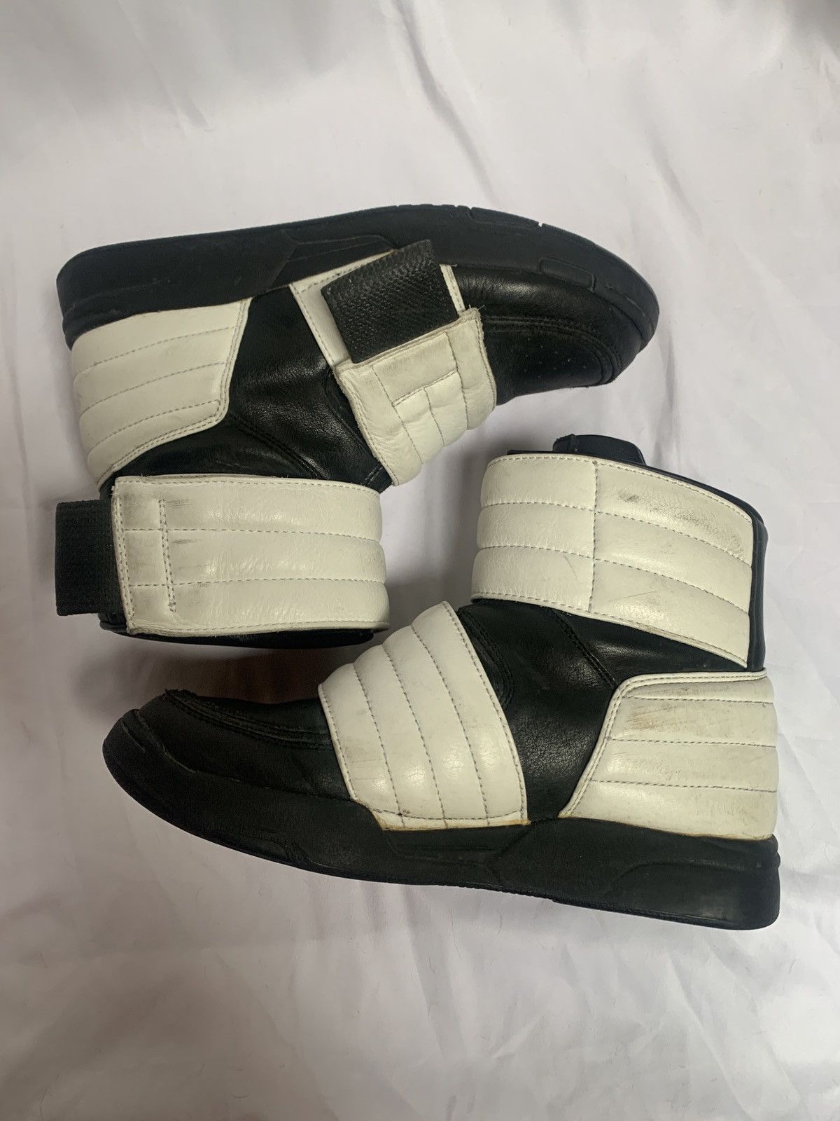 Diet Butcher Slim Skin Isetan exclusive Velcro strap sneakers 