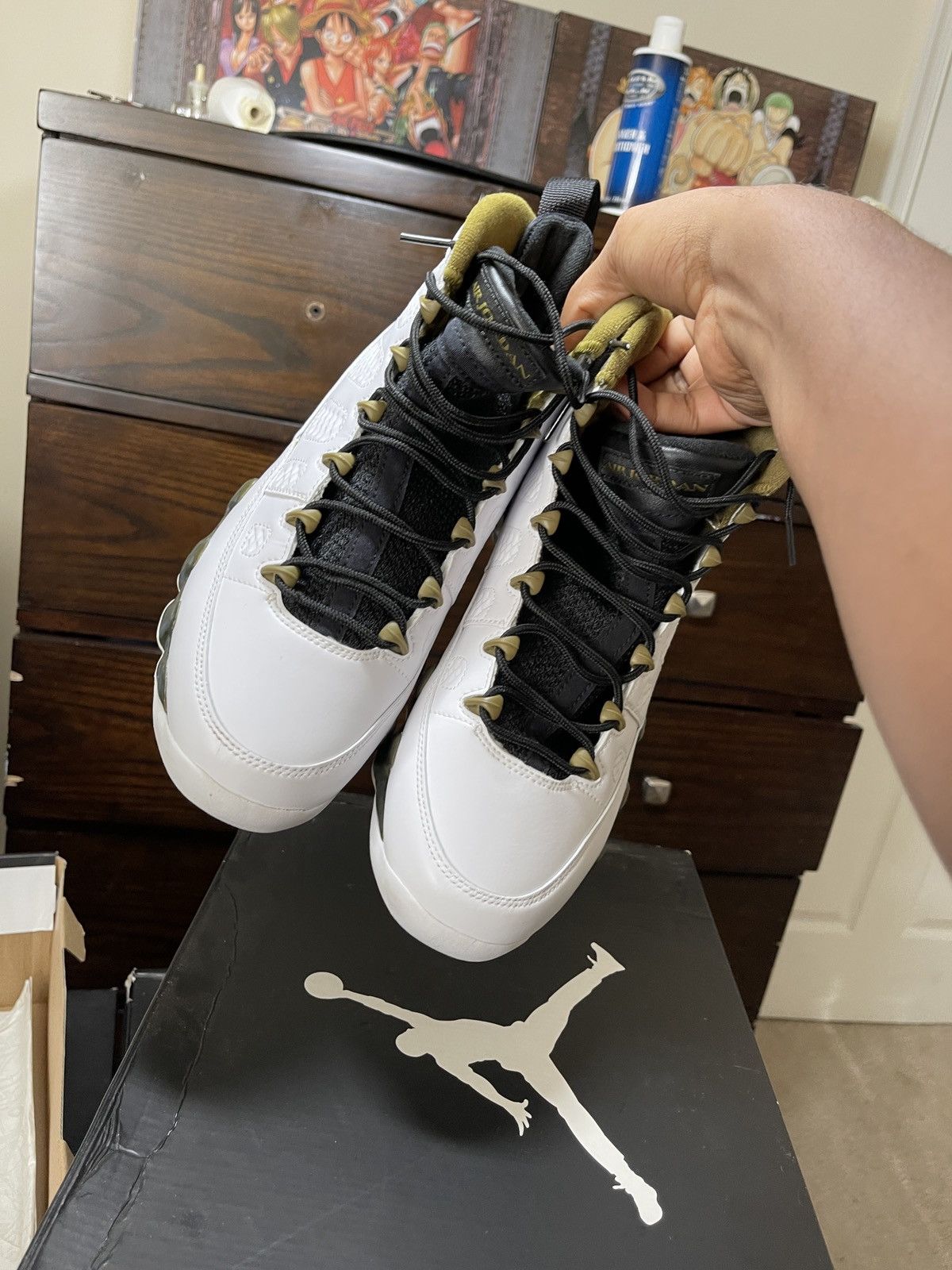 Air Jordan 9 Retro Statue 2015