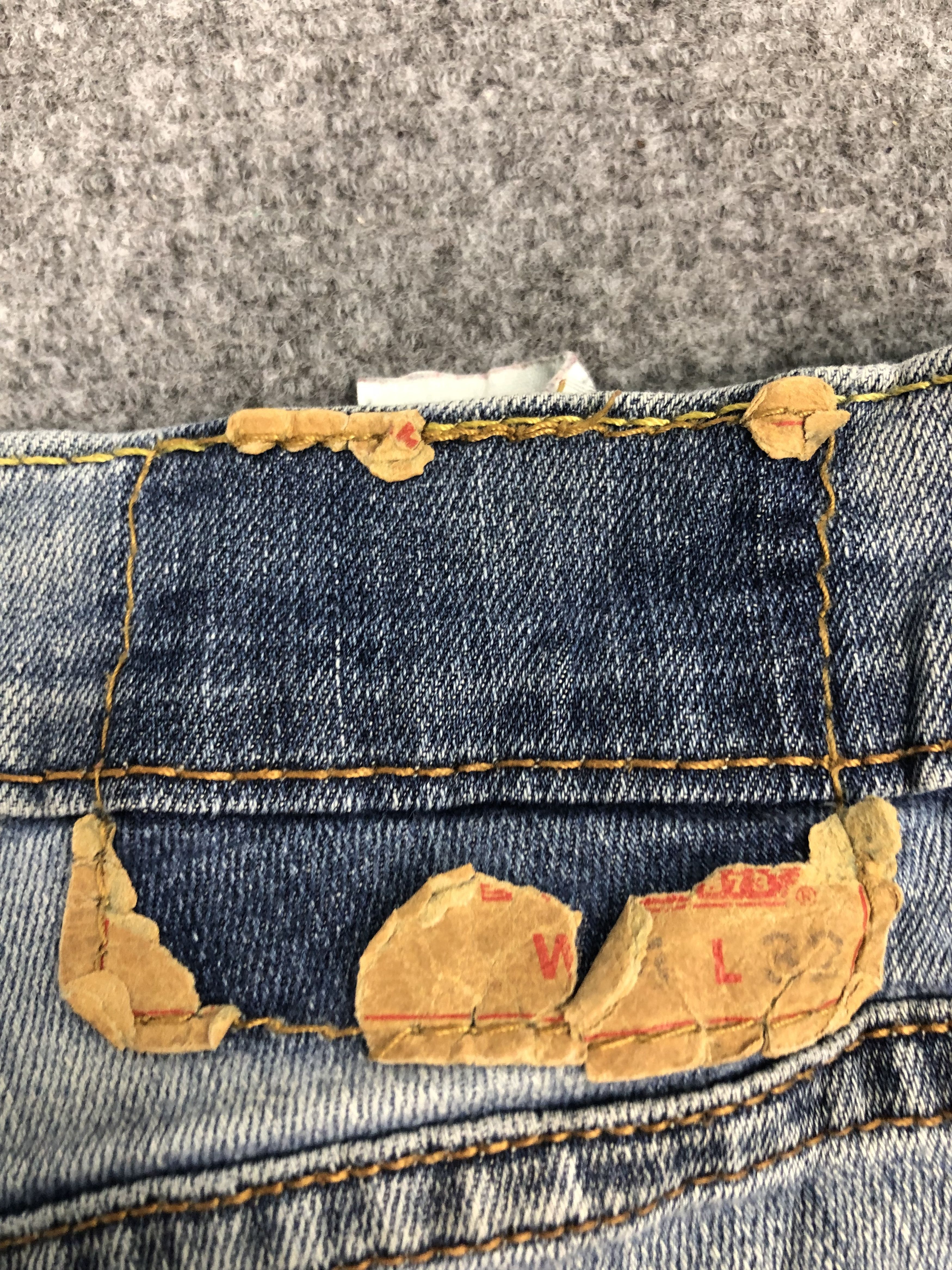 Levi's Vintage Levis Blue Faded Denim DP0312 Size US 35 - 8 Thumbnail
