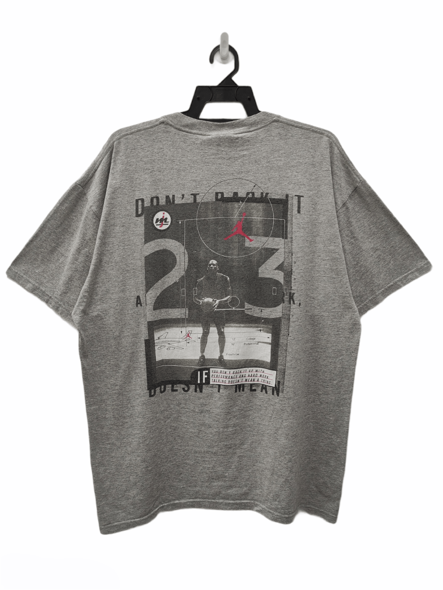 Jordan Brand VTG 90's NIKE MICHAEL JORDAN MEN'S GREY T-SHIRT Size US L / EU 52-54 / 3 - 1 Thumbnail