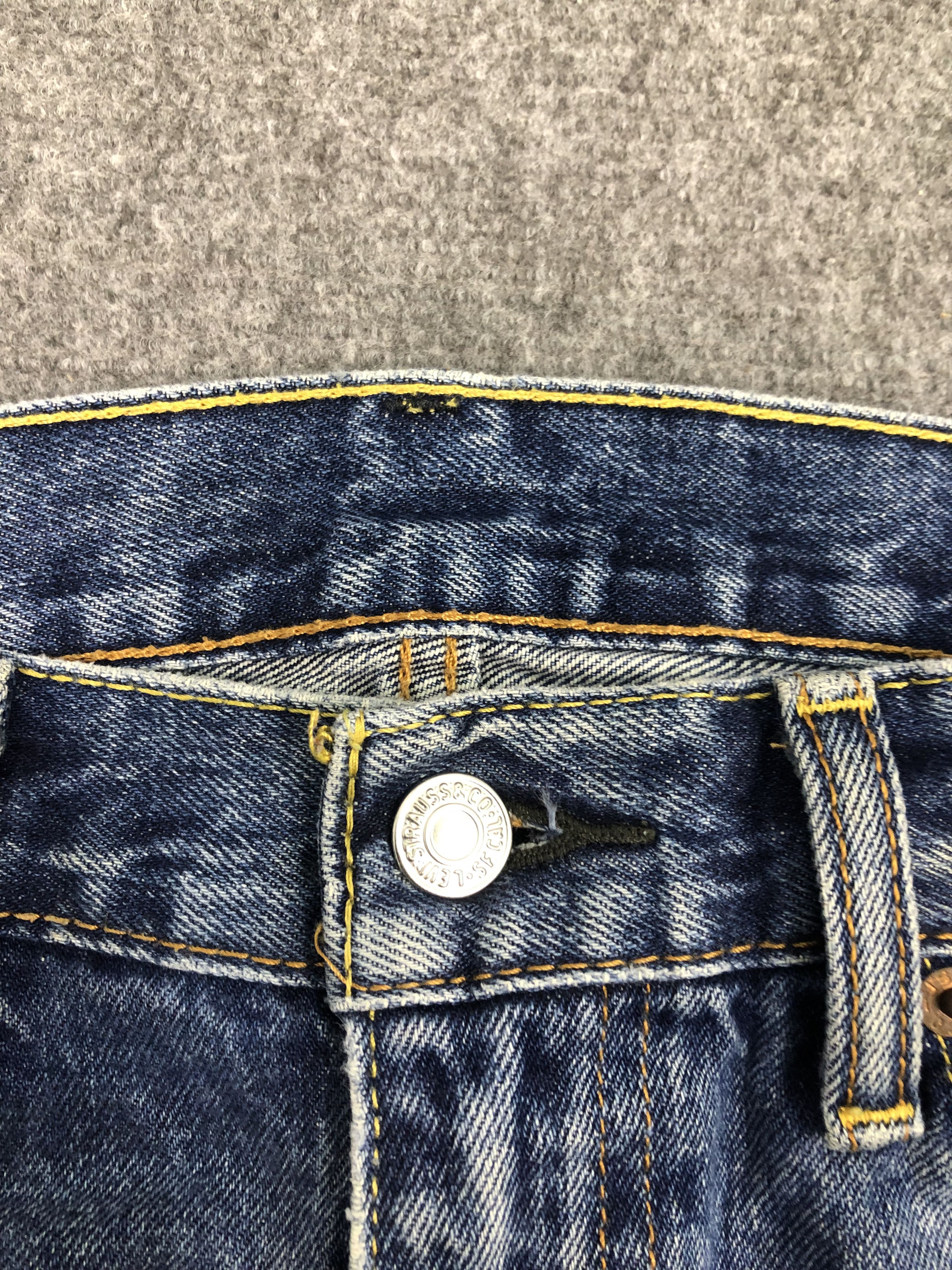 Levi's × Vintage Vintage Levis 505 Regular Fit Blue Denim DP0322 Size US 36 / EU 52 - 7 Thumbnail