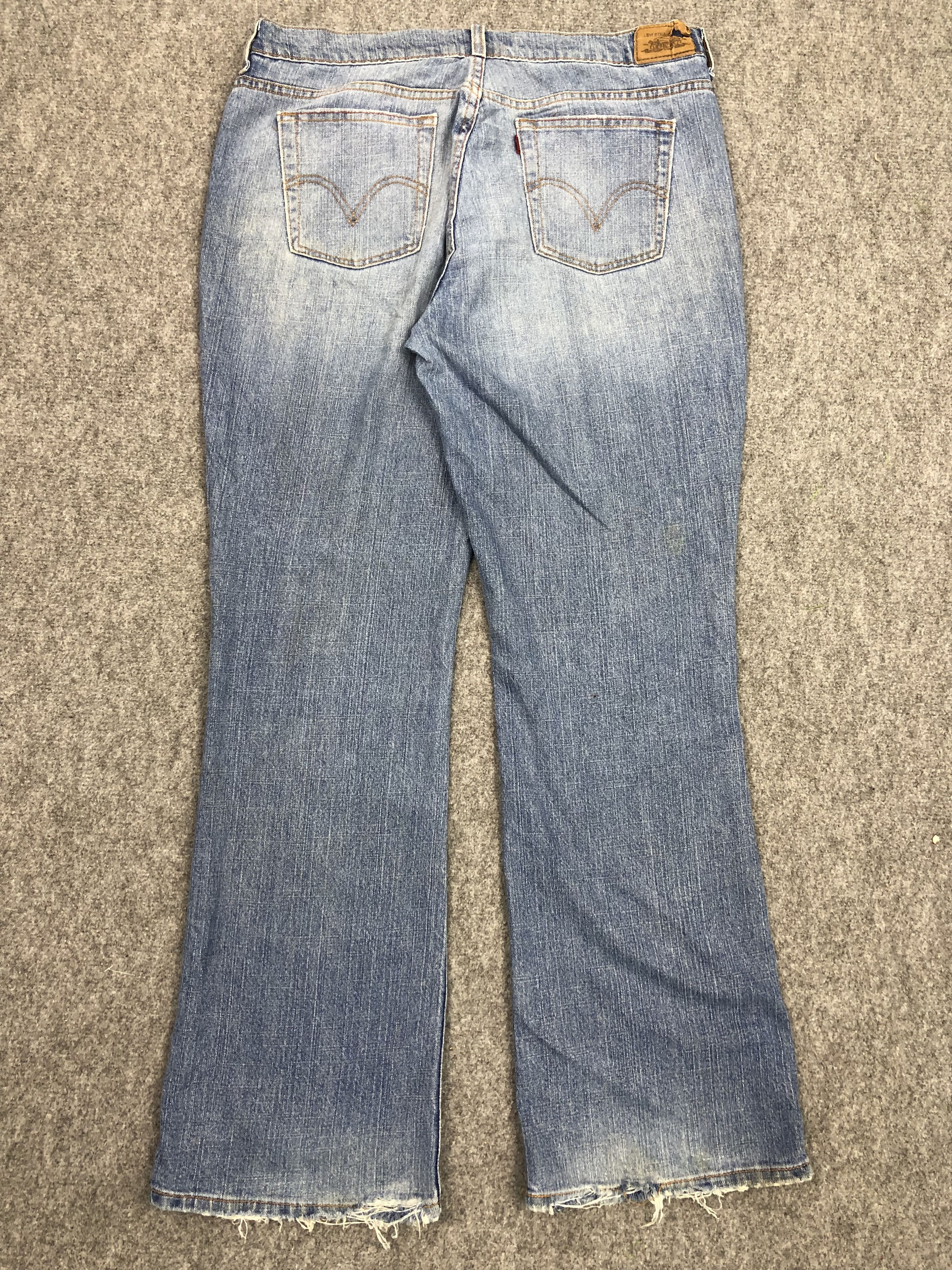 Levi's Vintage Levis 515 Blue Denim Jeans DP0323 Size US 37 - 2 Thumbnail