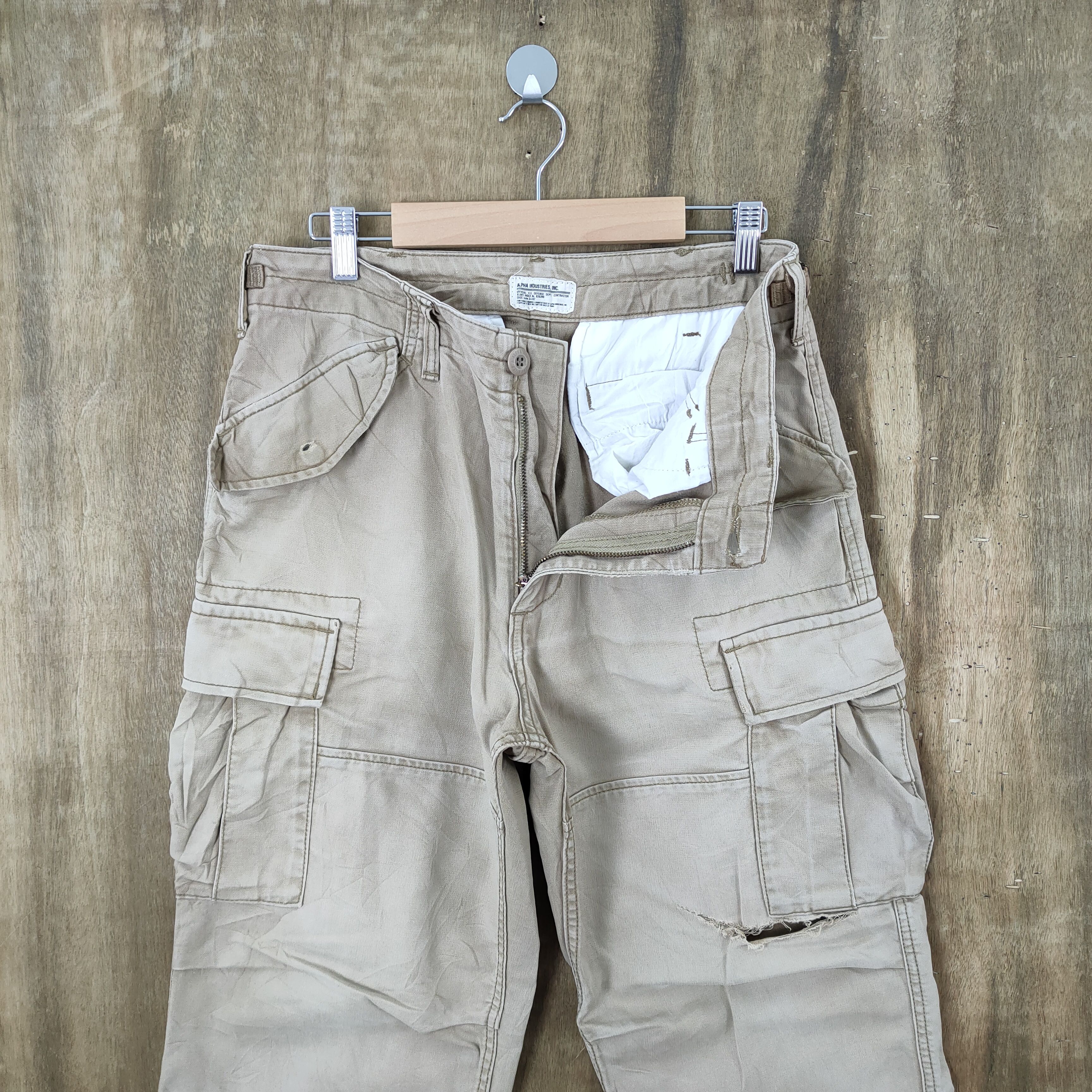 Alpha Industries VINTAGE ALPHA FADED DISTRESSED KNEE CARGO PANTS Size US 30 / EU 46 - 4 Thumbnail