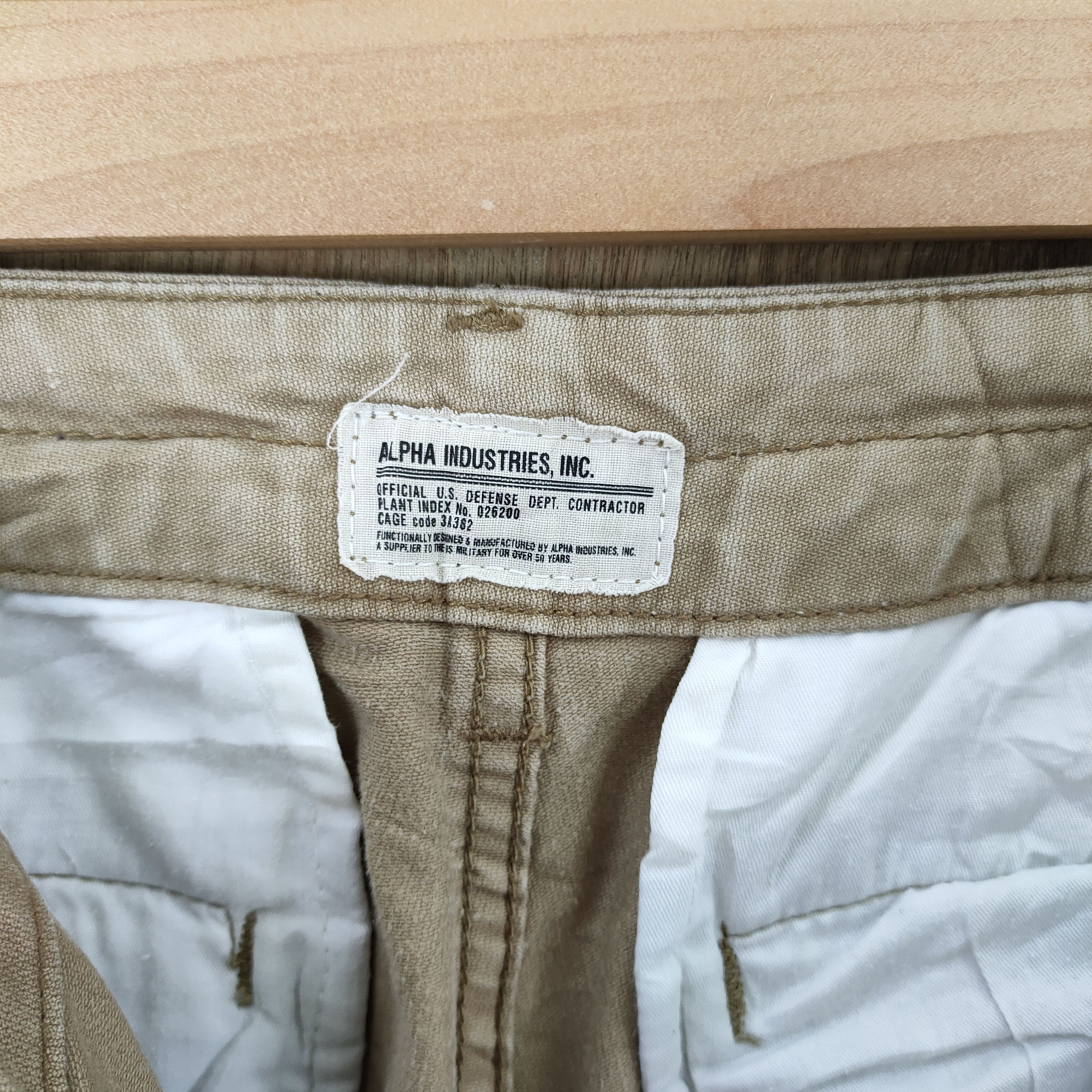Alpha Industries VINTAGE ALPHA FADED DISTRESSED KNEE CARGO PANTS Size US 30 / EU 46 - 7 Thumbnail