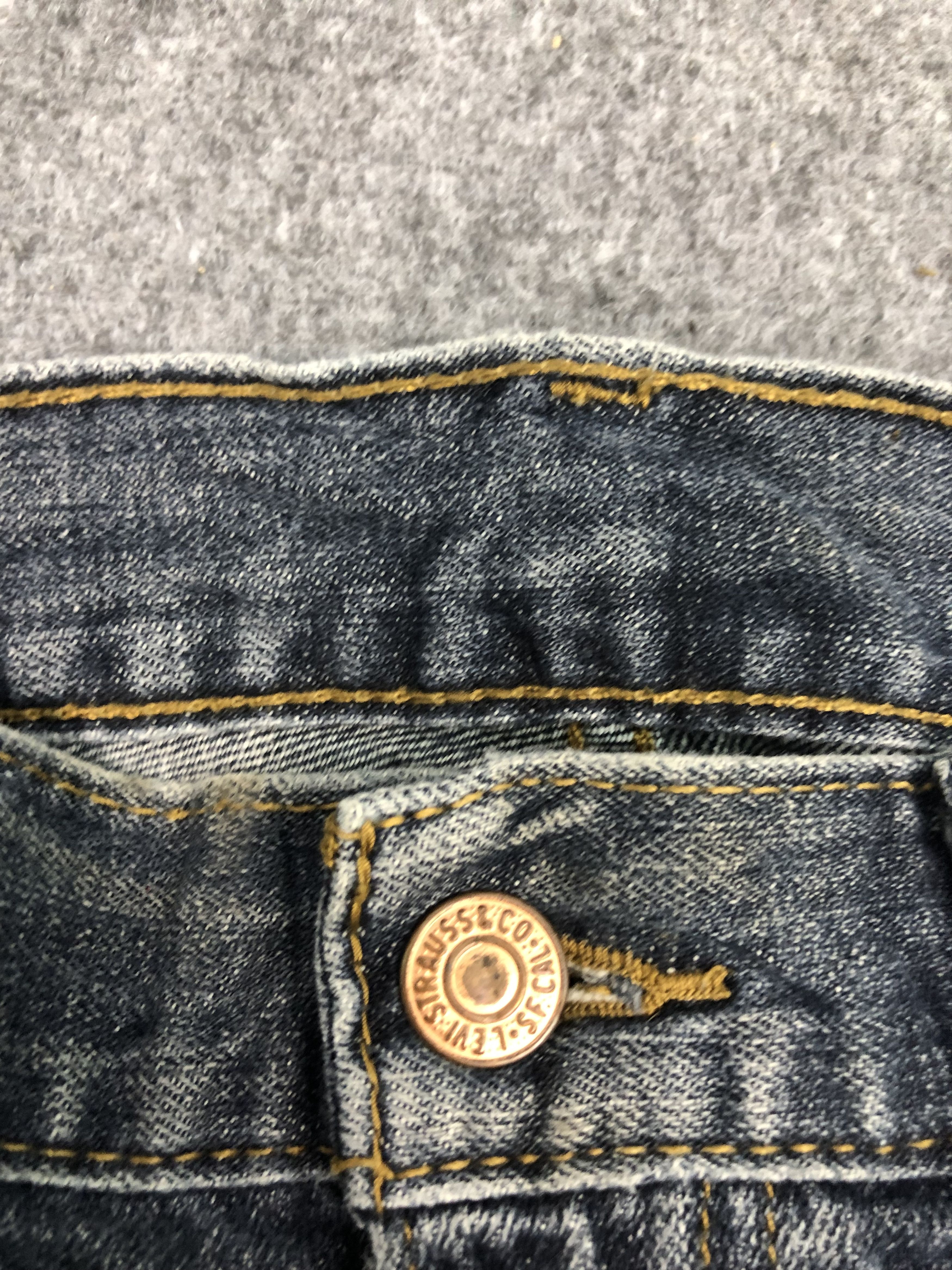 Levi's Vintage Levis 559 Denim Blue Jeans DP0334 Size US 35 - 7 Thumbnail