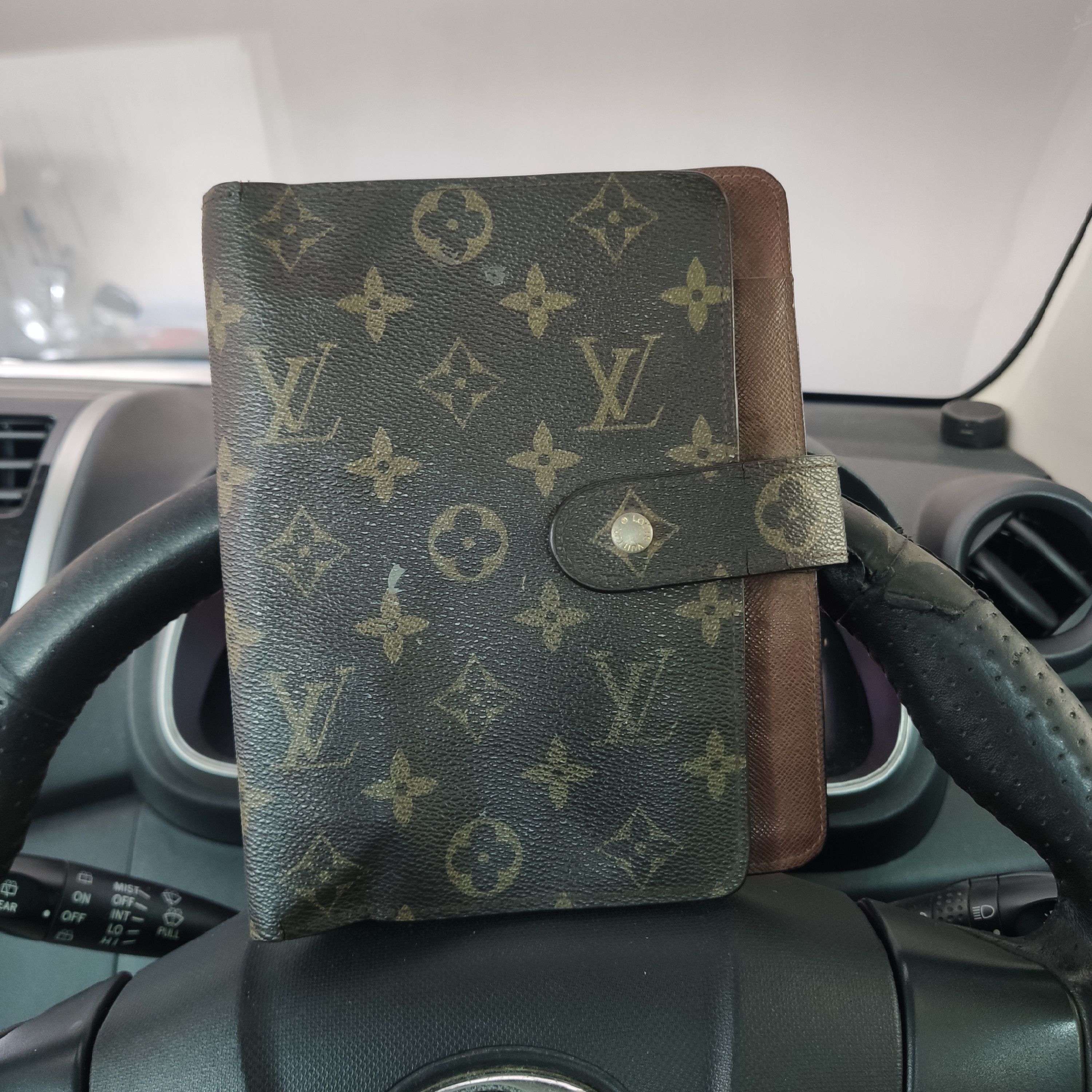 Louis Vuitton Agenda Cover - 26 For Sale on 1stDibs  louis vuitton planner  cover, agenda cover louis vuitton, lv agenda cover