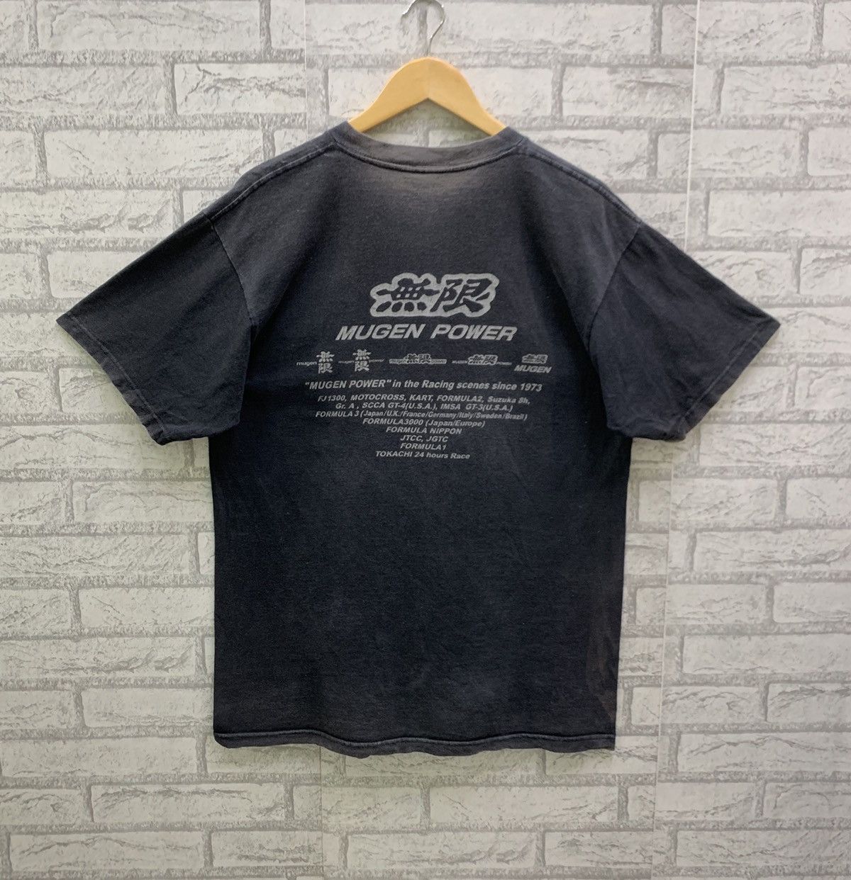 Vintage Vintage 90s Mugen Power Racing V Neck T-shirts Size US L / EU 52-54 / 3 - 1 Thumbnail