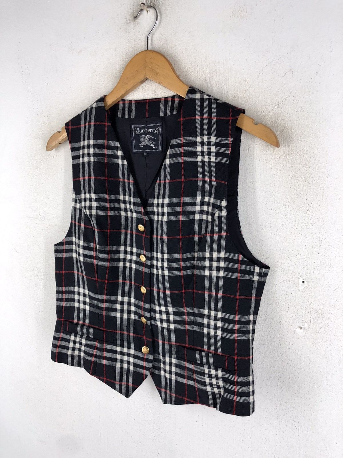 Burberry 🔥BURBERRY NOVA CHECK GARMENT VEST Size US S / EU 44-46 / 1 - 3 Thumbnail
