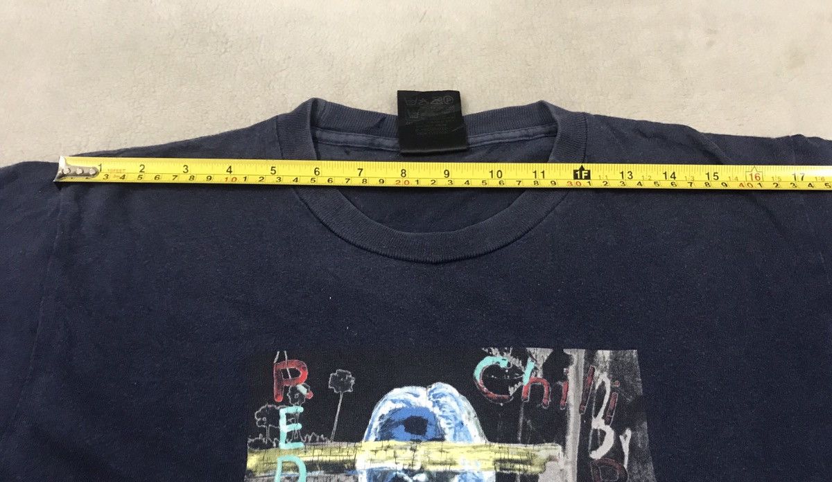 Band Tees × Vintage Vintage 90s Red Hot Chili Peppers RHCP Band Tee/Tshirt Size US S / EU 44-46 / 1 - 10 Thumbnail