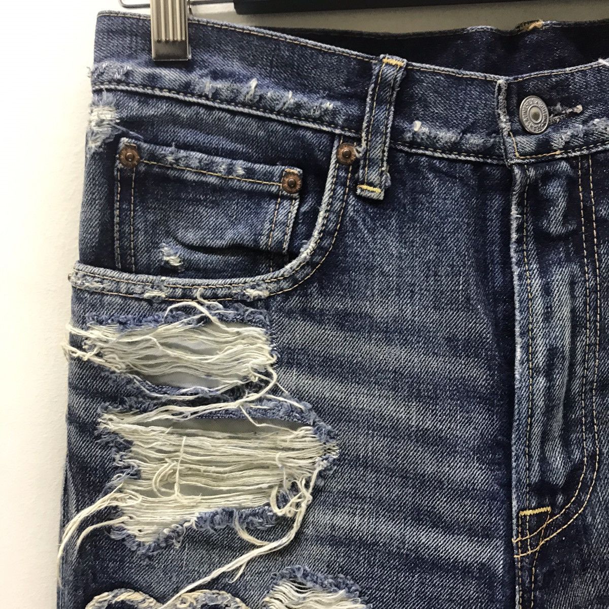 Japanese Brand Japanese Brand RNA.inc Thashed Jeans Size 28" / US 6 / IT 42 - 4 Thumbnail