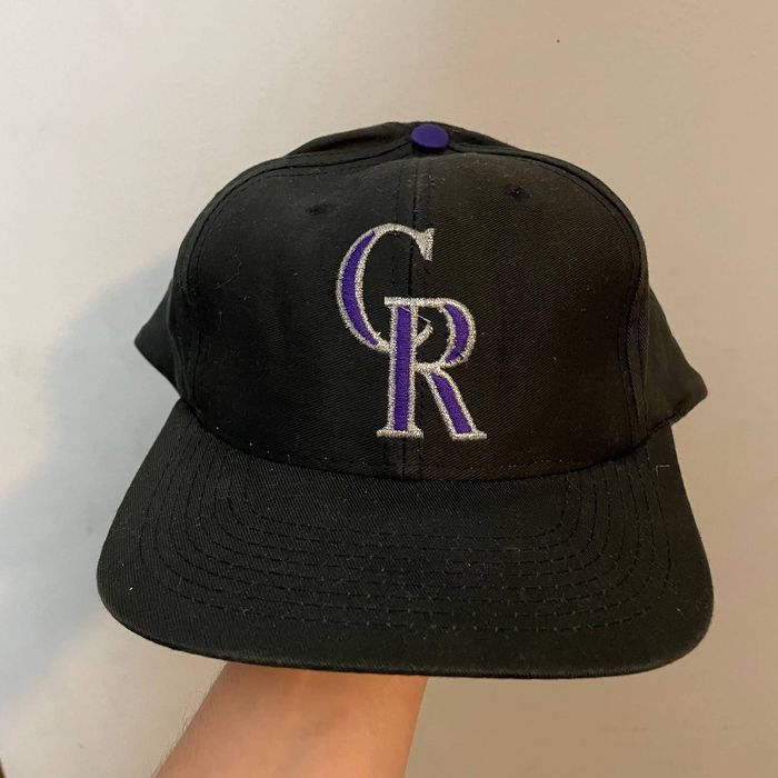 Vintage Logo 7 Colorado Rockies snapback hat in