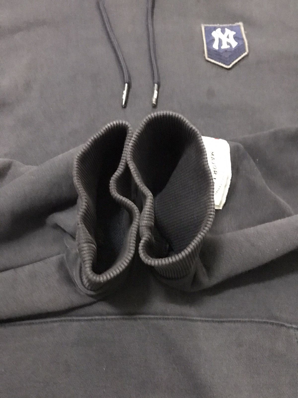 MLB × Only NY MLB NY SWEATSHIRT HOODIE PULLOVER Size US L / EU 52-54 / 3 - 6 Thumbnail