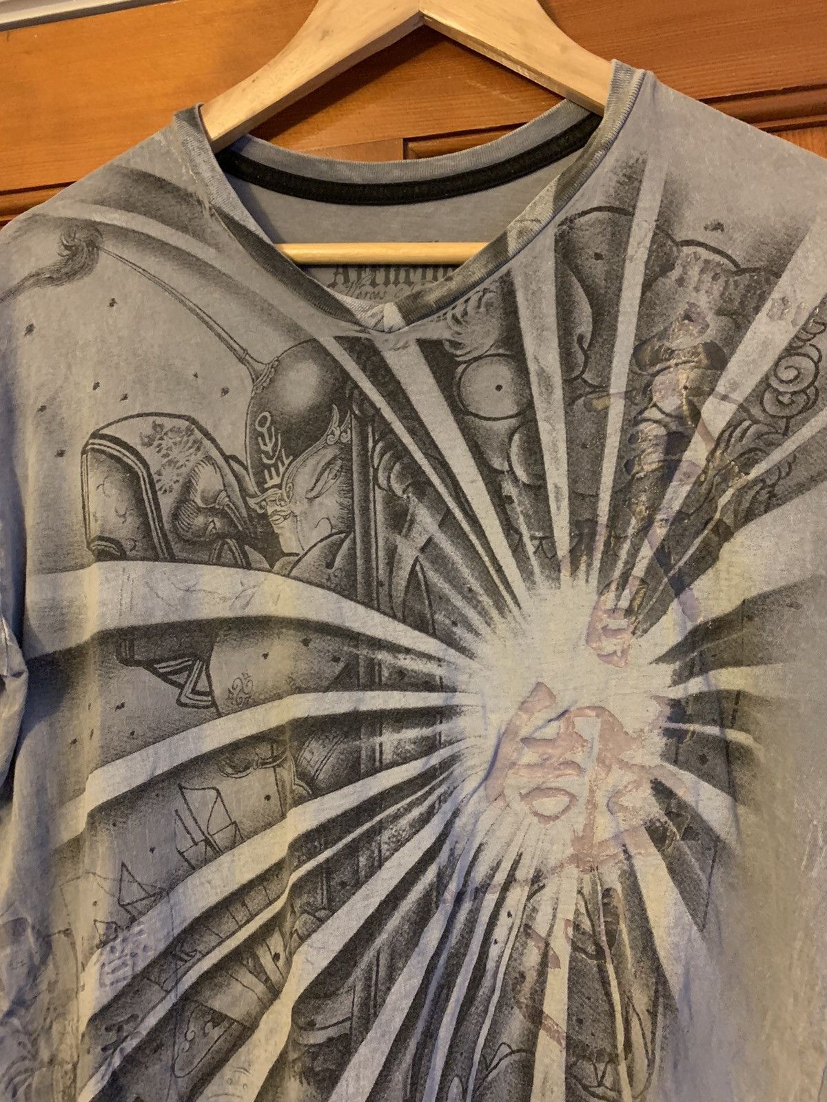 Affliction × Vintage *RARE* Vintage Affliction Samurai V-Neck T-Shirt - Medium Size US M / EU 48-50 / 2 - 3 Thumbnail