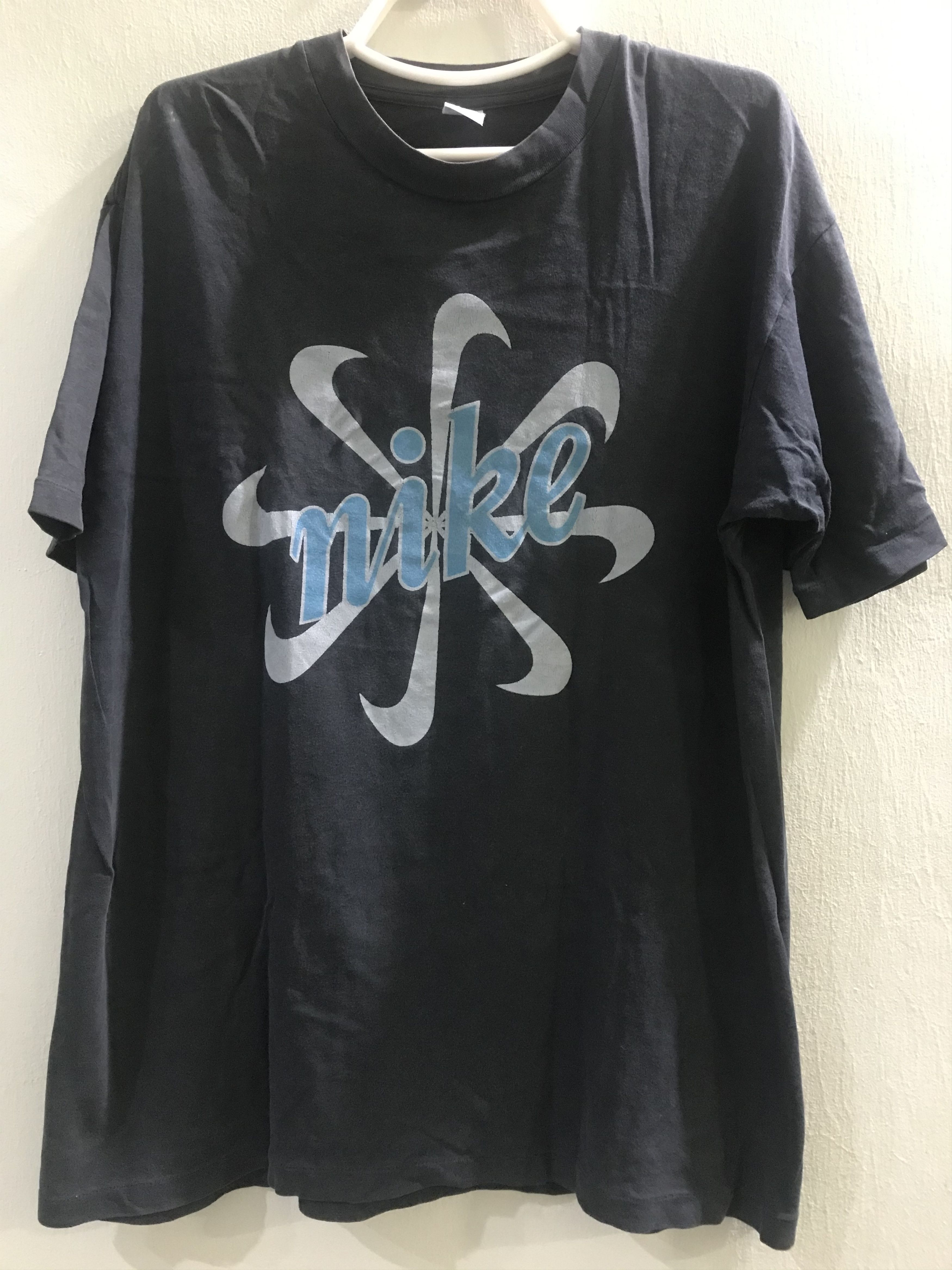 Nike Vintage Japan Nike Pinwheel T-Shirt Size US XL / EU 56 / 4 - 1 Thumbnail