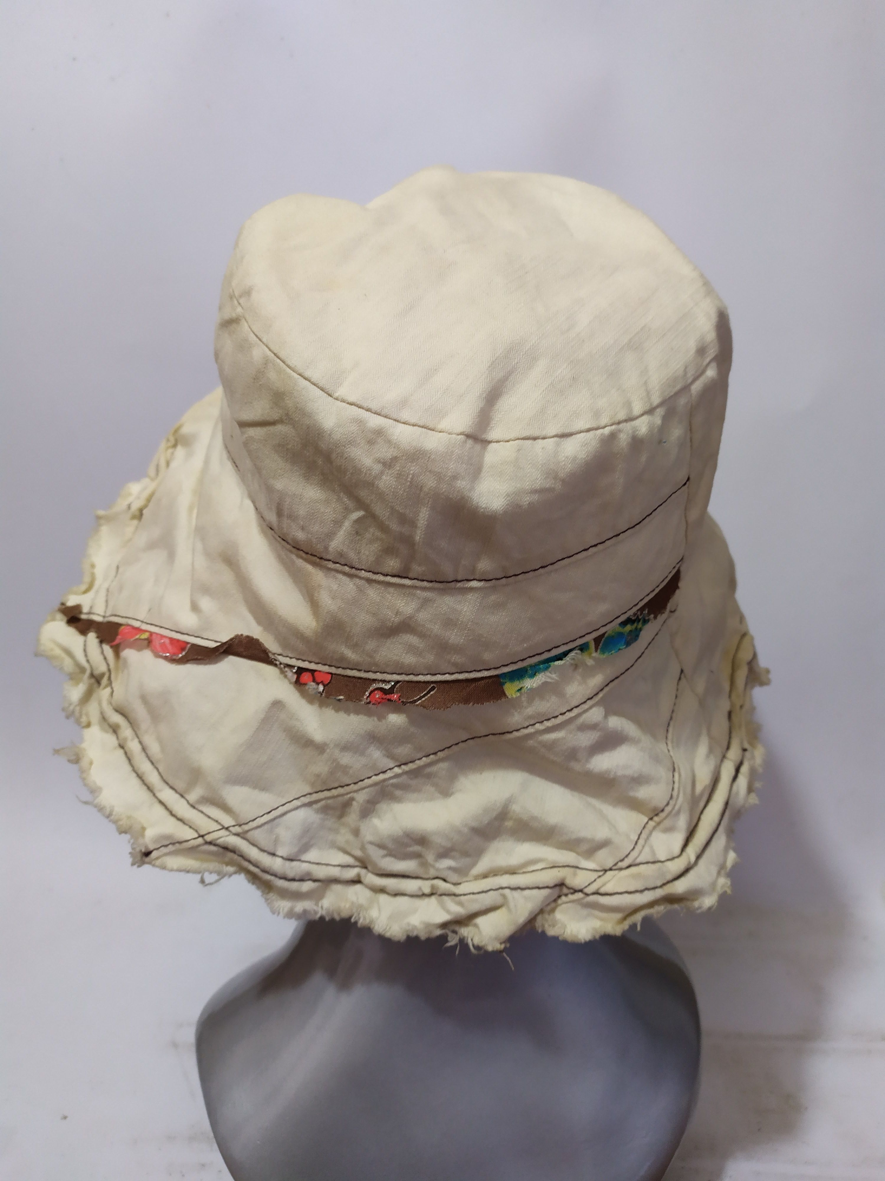 Japanese Brand Unknown Distressed Patchwork Bucket hats Hairy Design Size ONE SIZE - 5 Thumbnail