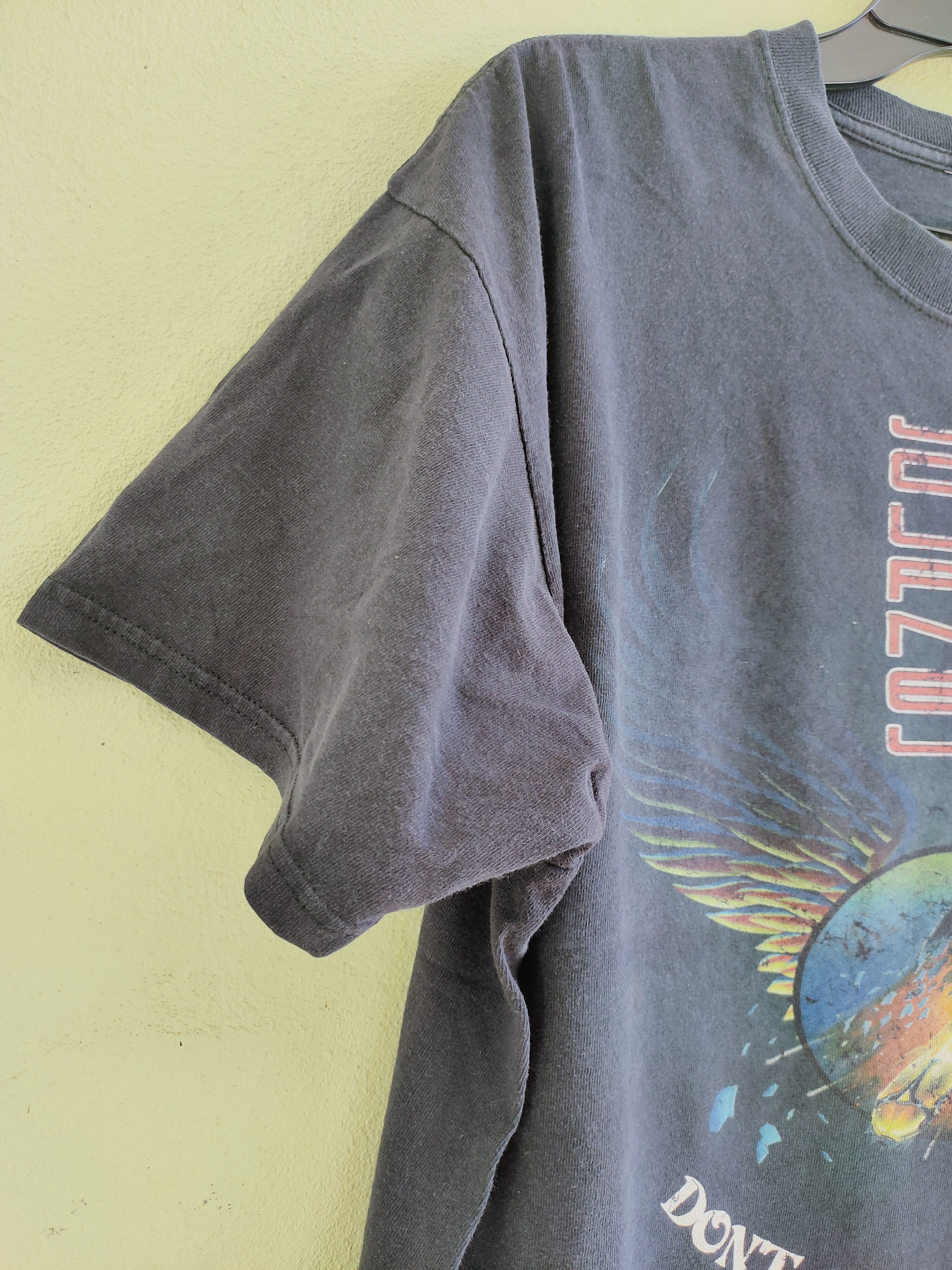Band Tees Vintage Y2K (2002) JOURNEY : DON'T STOP BELIEVING tee Size US XL / EU 56 / 4 - 3 Thumbnail