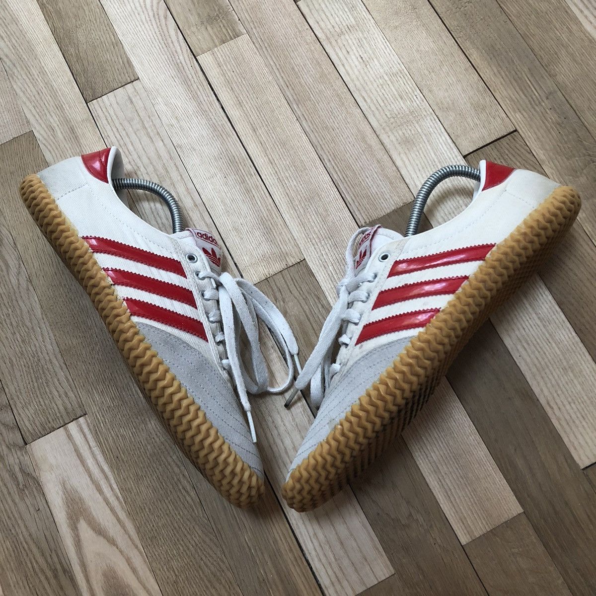 Adidas ADIDAS Volley Plimsole FREE SHIPPING size 10.5 US