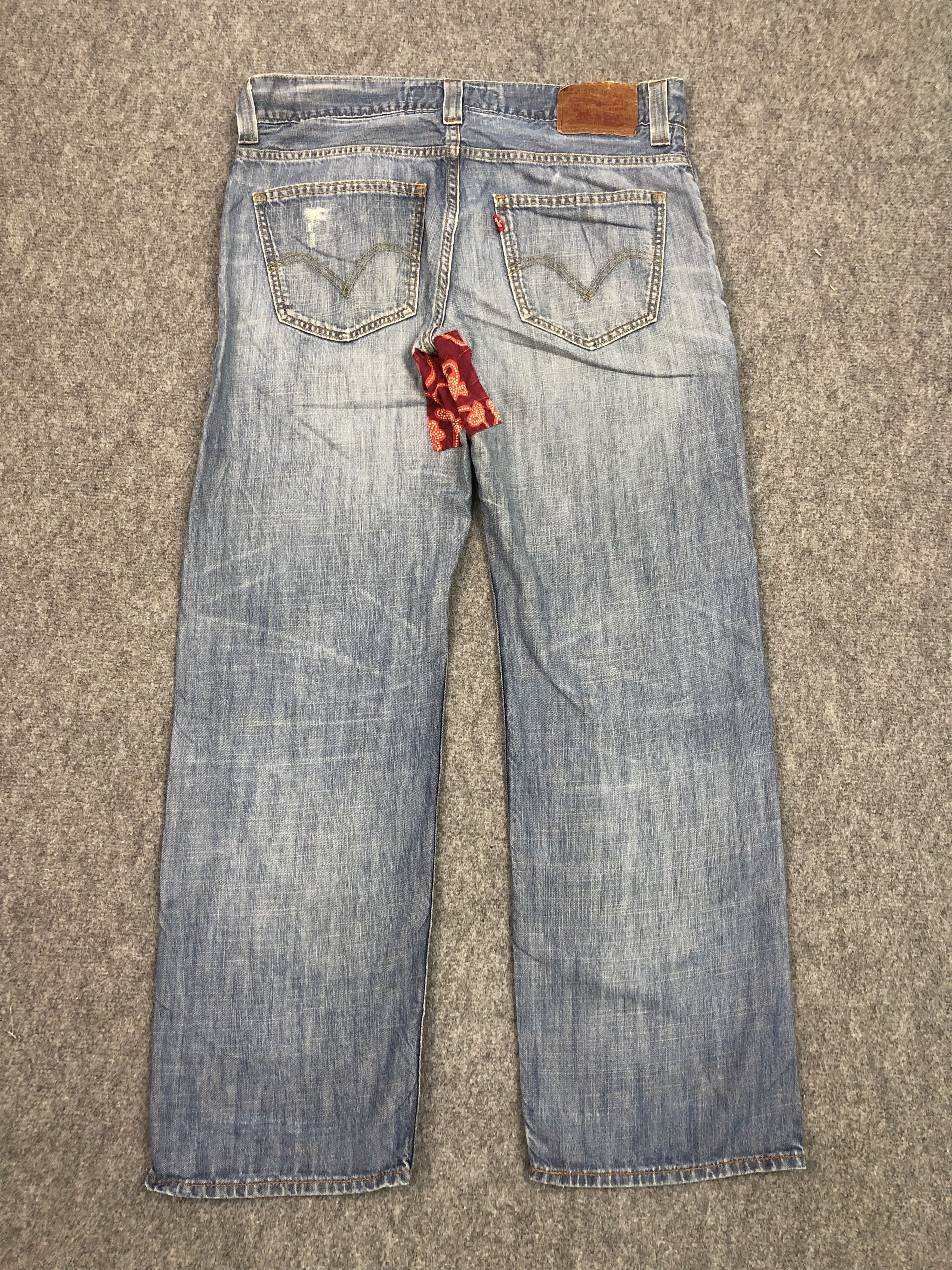 Levi's Vintage Levis 549 Blue Denim Jeans DP0360 Size US 37 - 2 Thumbnail