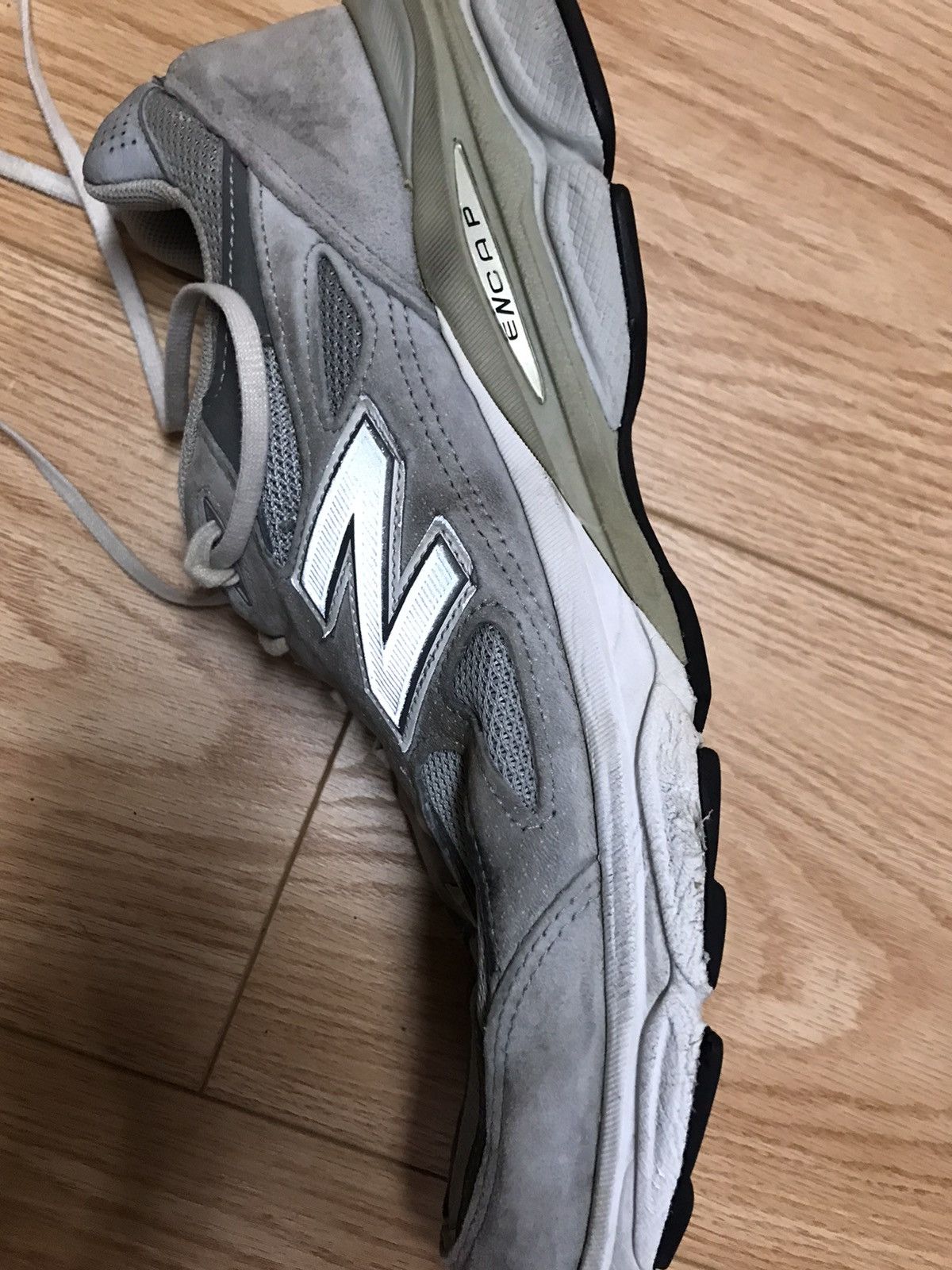 New Balance 990v3 Low Grey White size 13 not sure about the size Size US 13 / EU 46 - 7 Thumbnail