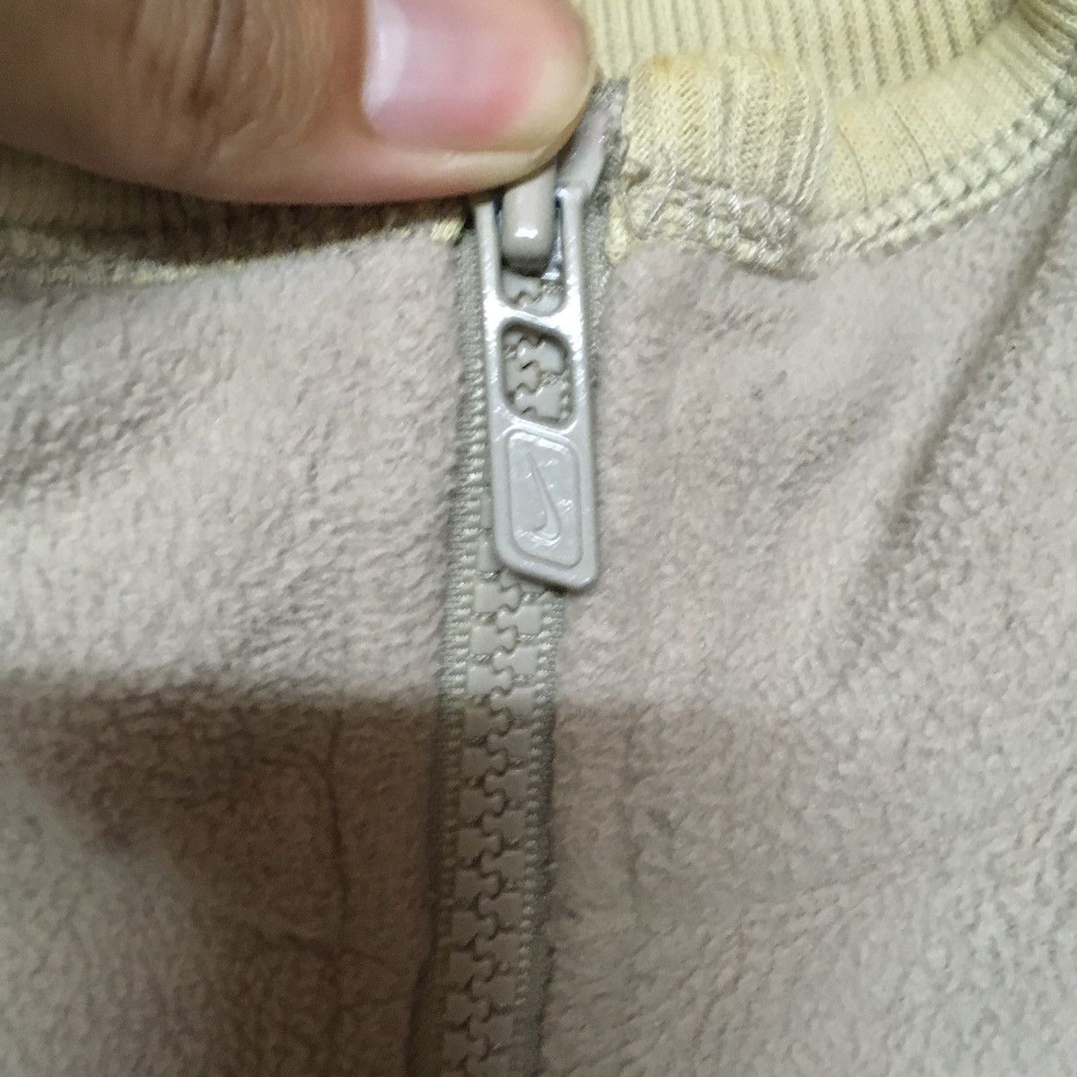 Nike Vintage Nike Fleece Jacket Sweater For Outdoor or Sports Size US M / EU 48-50 / 2 - 6 Thumbnail