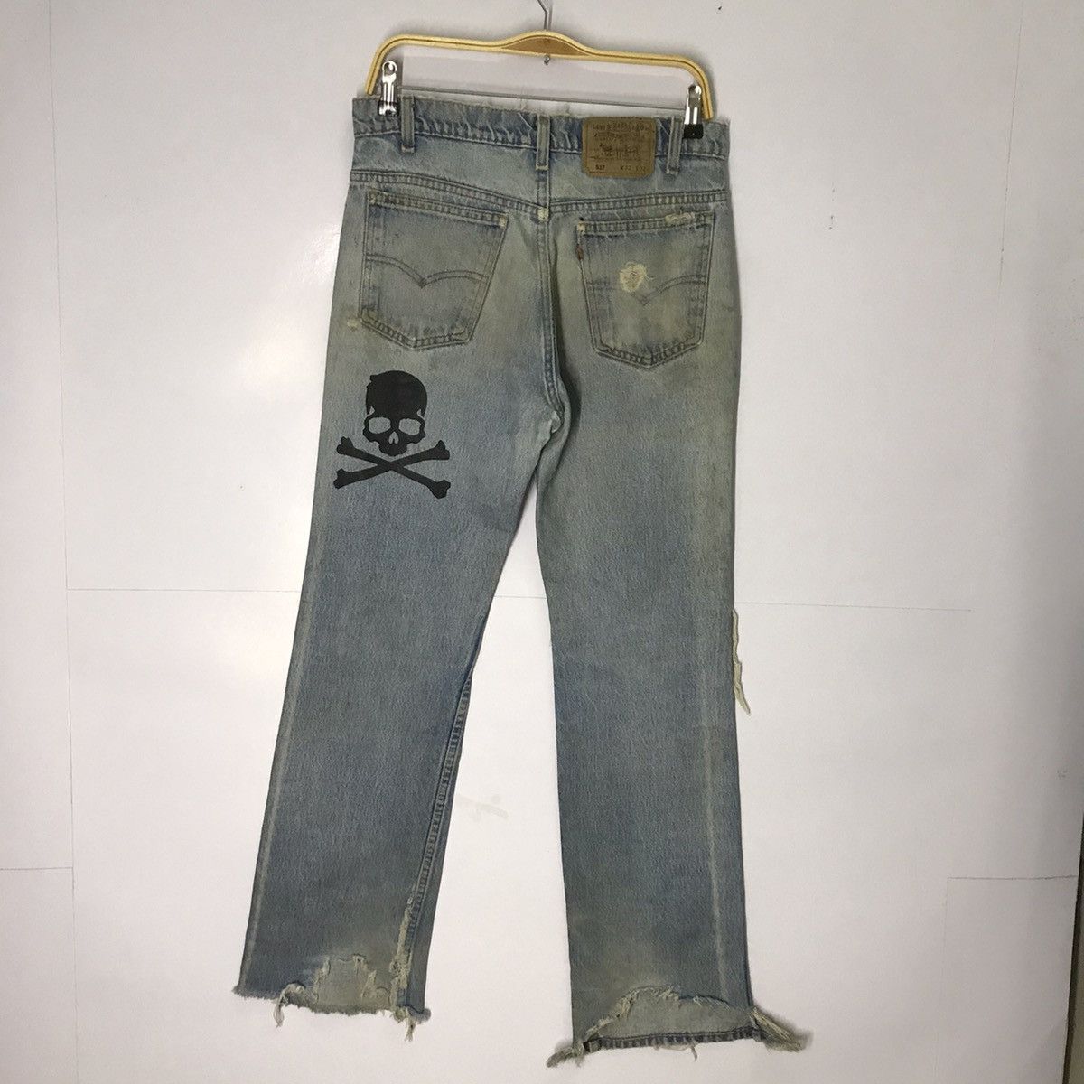 Levi's Vintage Clothing RARE🔥LEVIS 517 ORANGE TAG BOOT CUT SKULL ART DENIM PANTS Size US 30 / EU 46 - 9 Thumbnail