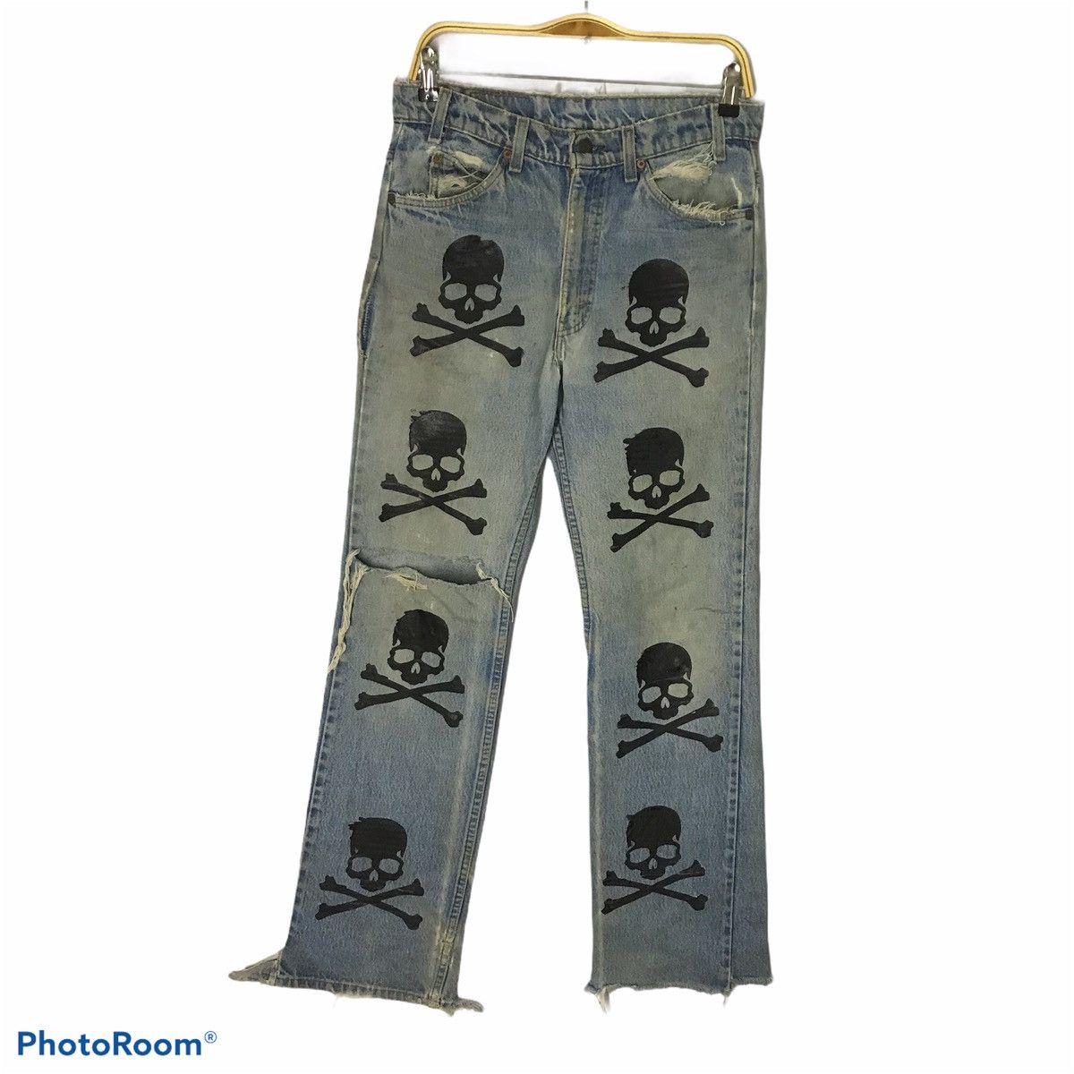 Levi's Vintage Clothing RARE🔥LEVIS 517 ORANGE TAG BOOT CUT SKULL ART DENIM PANTS Size US 30 / EU 46 - 1 Thumbnail