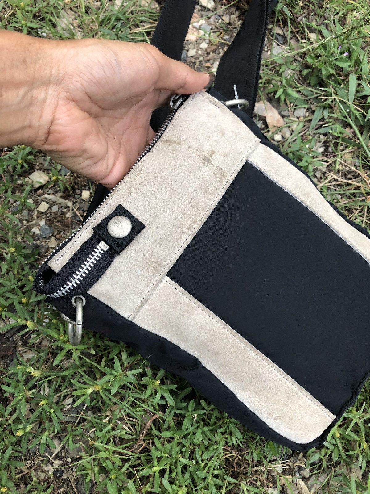 Japanese Brand AMERICAN IN PARIS slingbag Size ONE SIZE - 8 Thumbnail