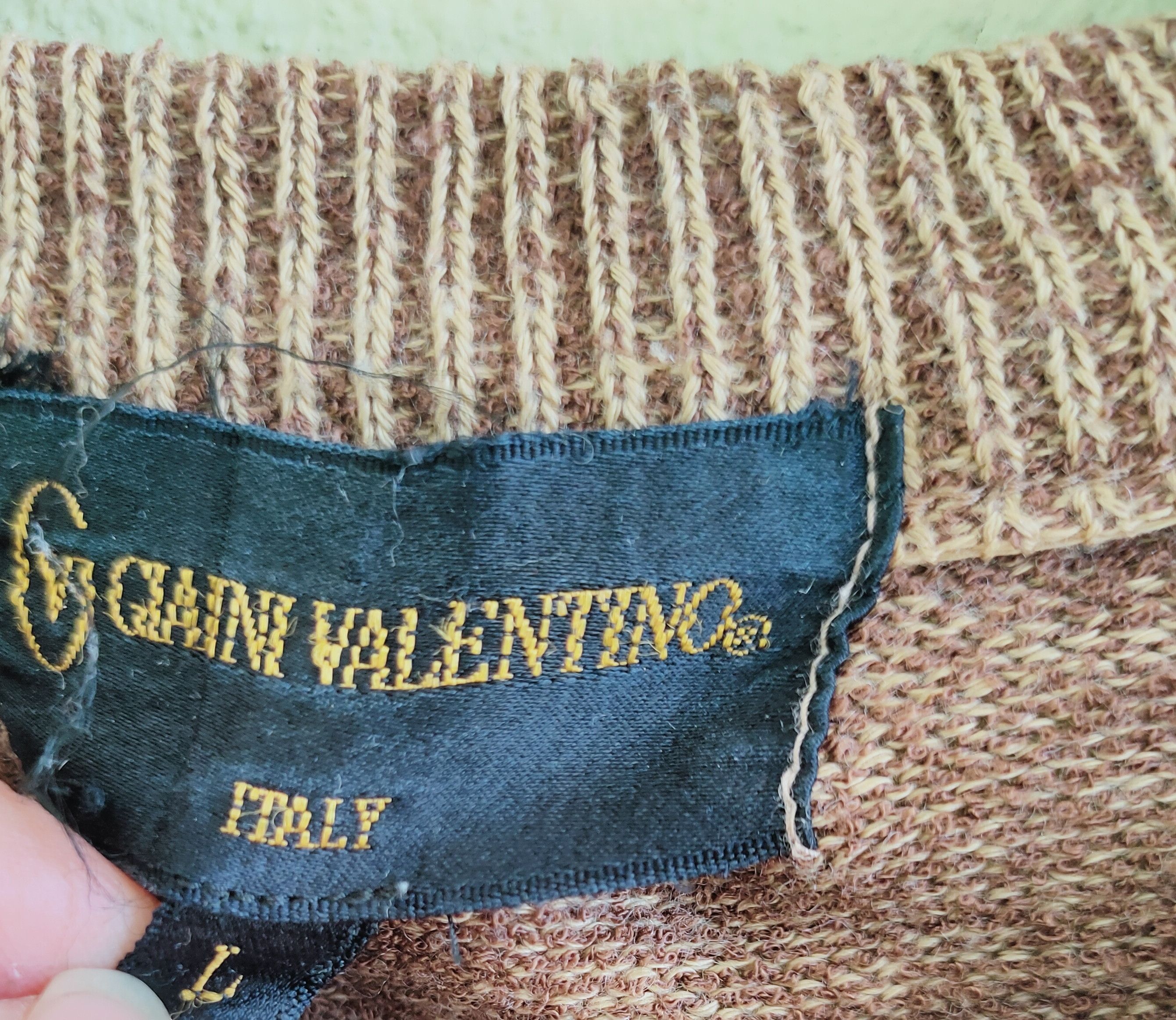 Gianni Valentino × Valentino GIANNI VALENTINO Italy knitwear sweater embroidered logo Size US L / EU 52-54 / 3 - 9 Thumbnail