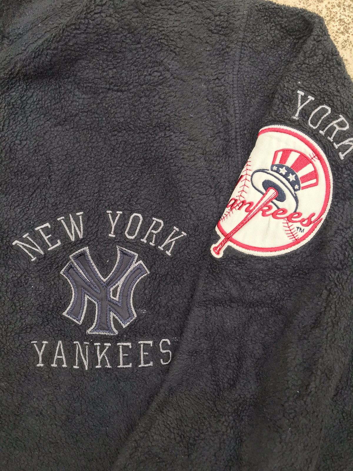 New York Yankees Pullover Sweatshirt