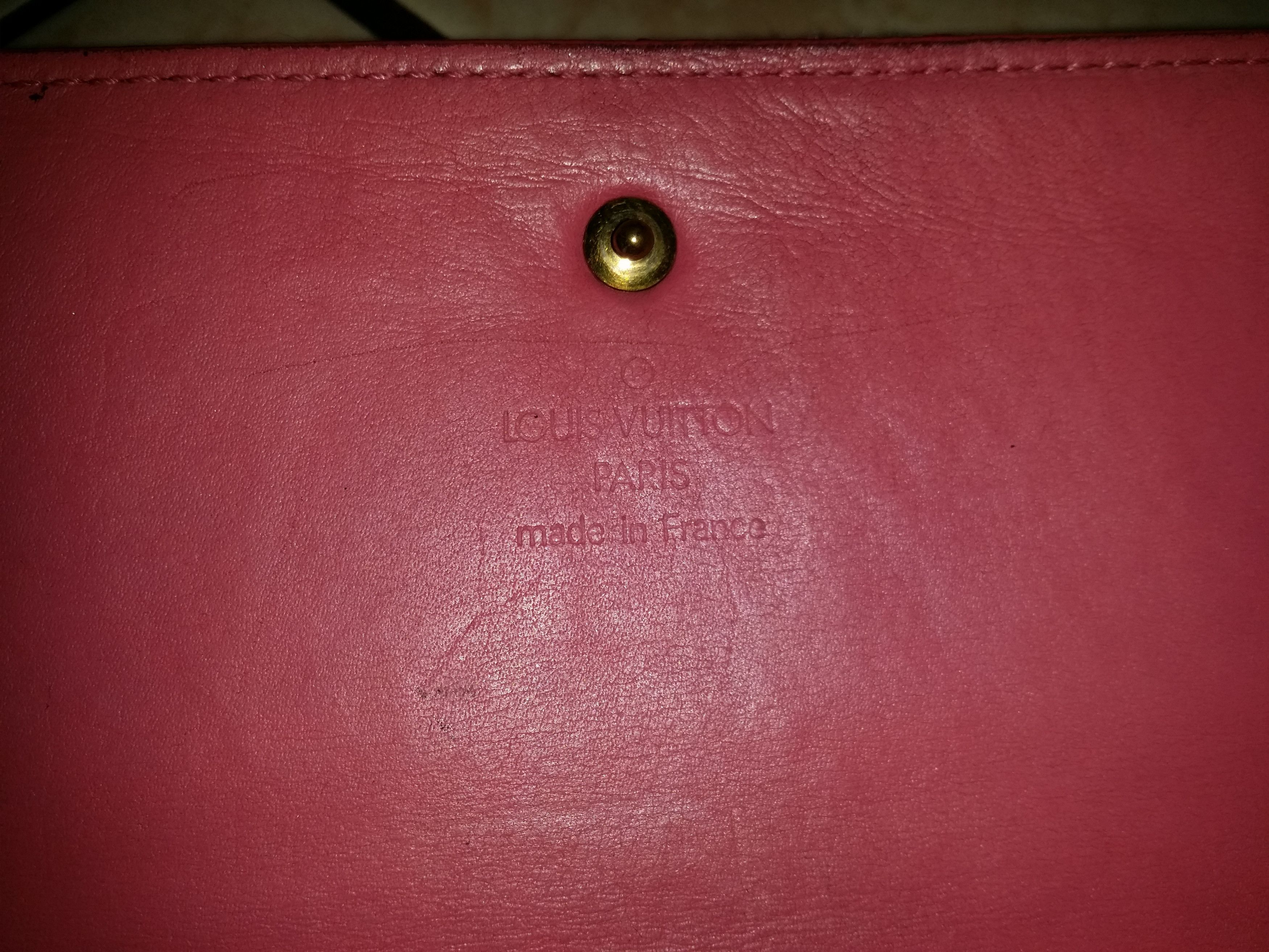 Louis Vuitton (OG) LOUIS VUITTON VERNIS LEATHER CHERRY RED LONG WALLET Size ONE SIZE - 9 Thumbnail