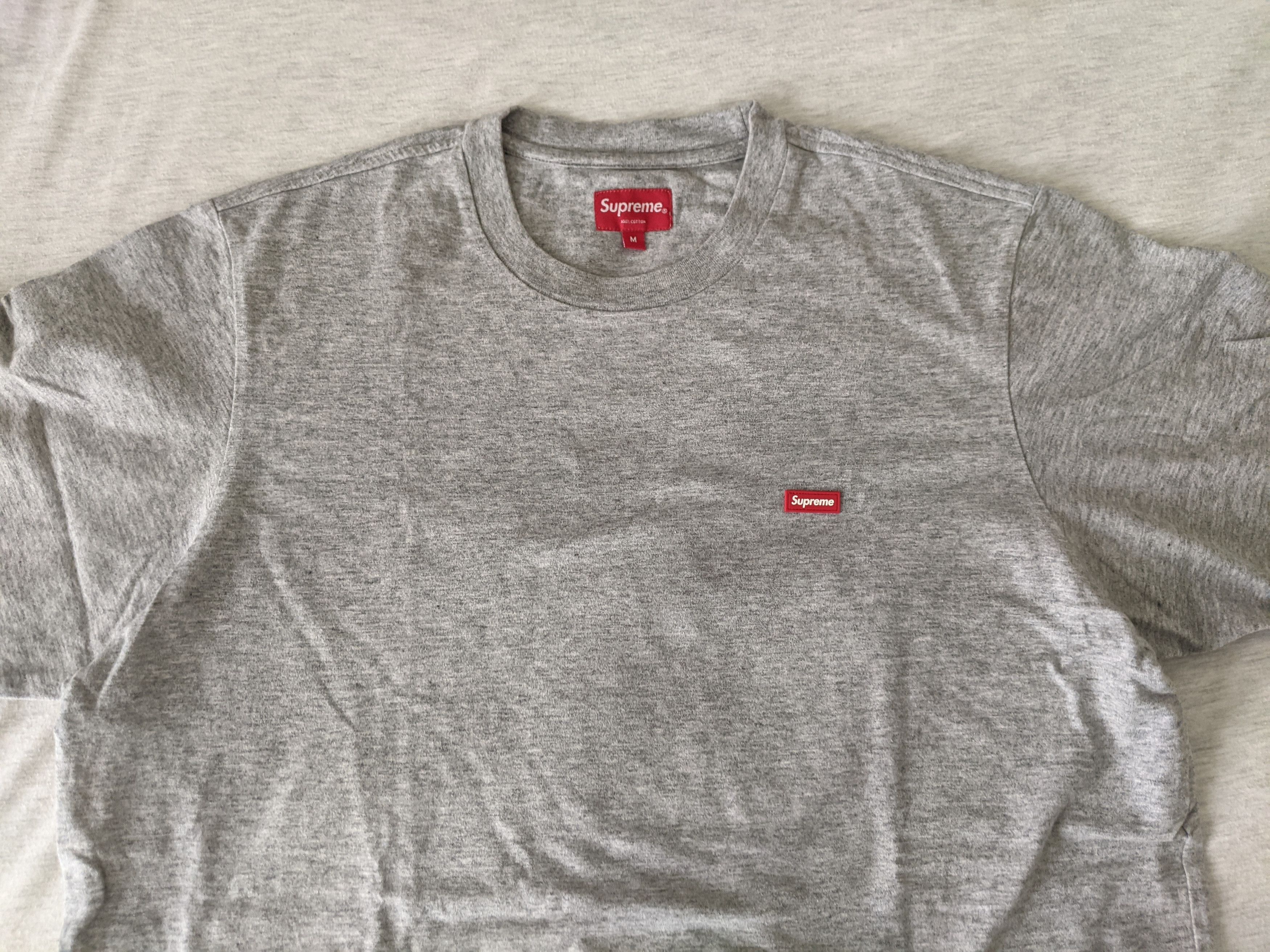 Supreme small 2024 box tee ss19