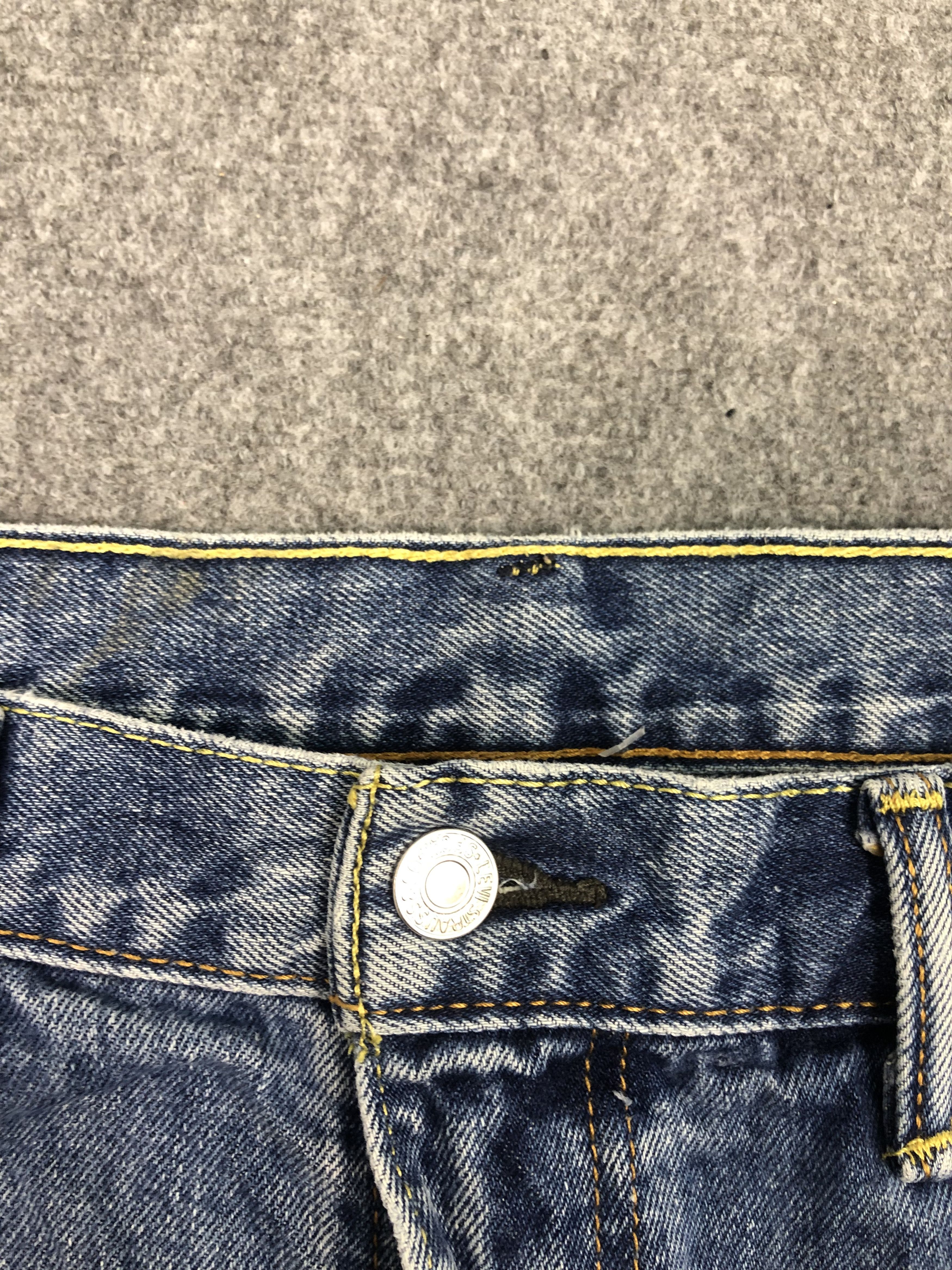 Levi's Vintage Levis 550 Jeans DP0402 Size US 39 - 7 Thumbnail
