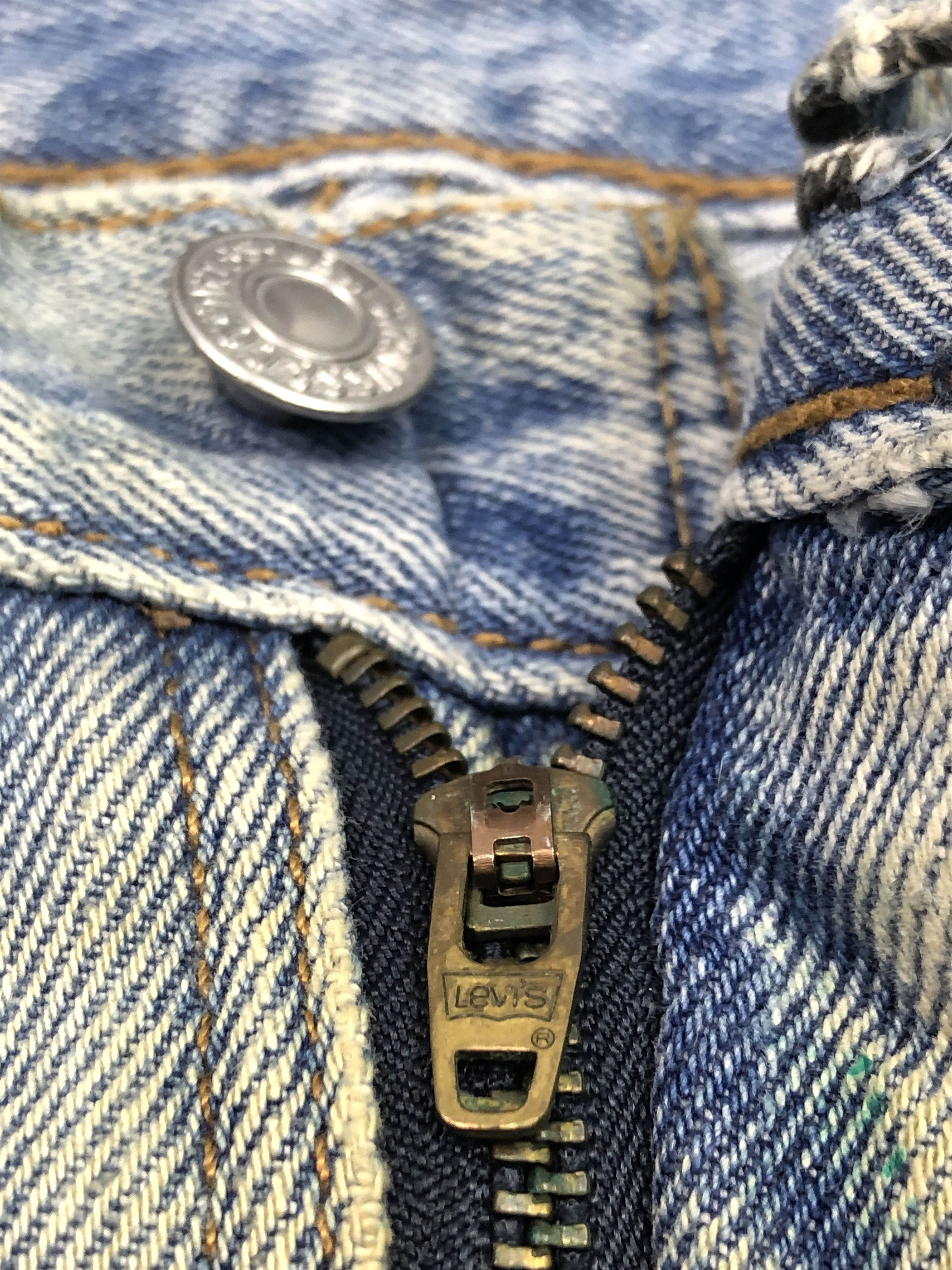 Levi's Vintage Levis 505 Jeans DP0405 Size US 39 - 8 Thumbnail