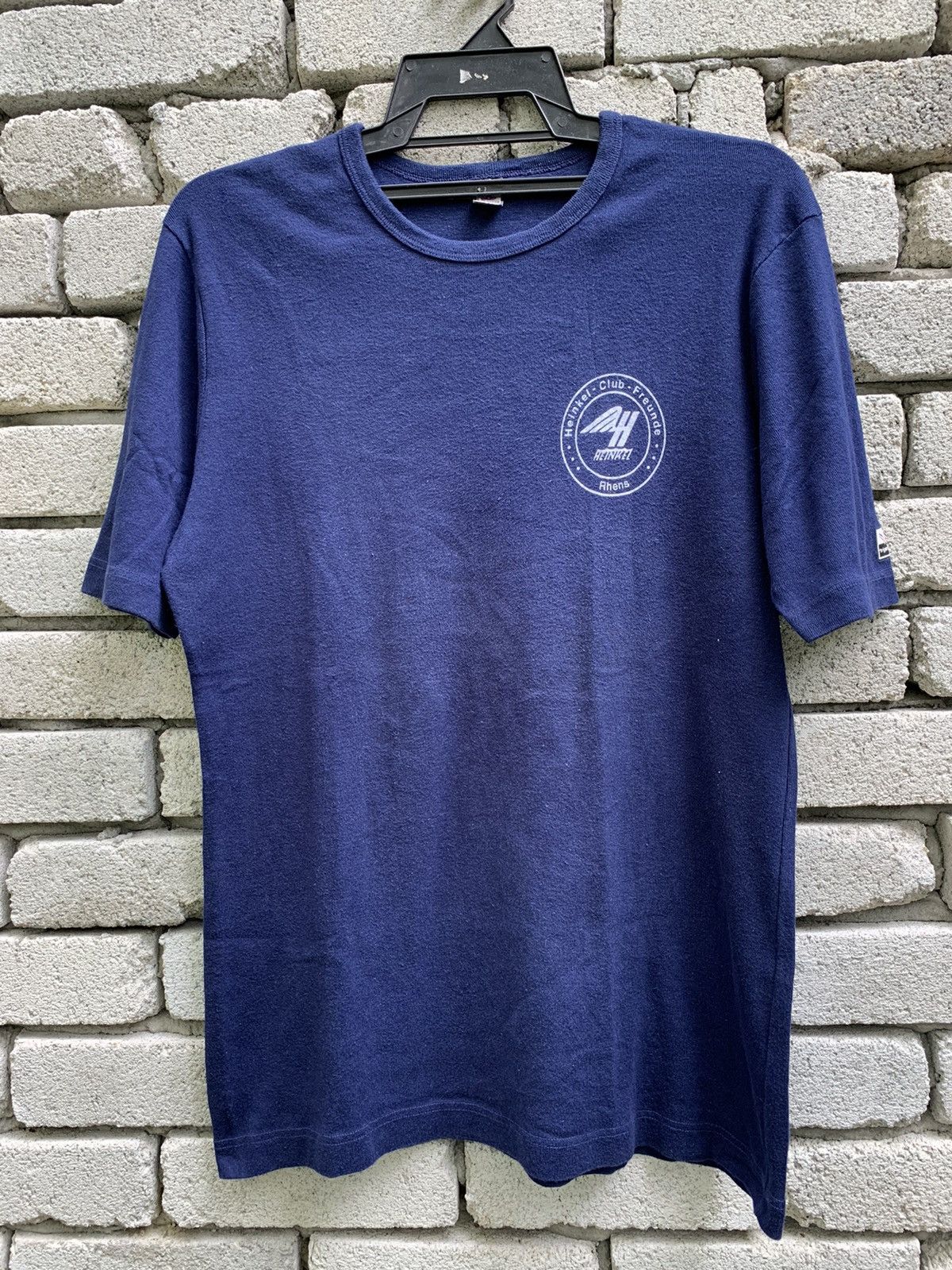 Vintage Vintage West Germany Trigema Henkei Club Freinde T Shirt Size US M / EU 48-50 / 2 - 1 Thumbnail